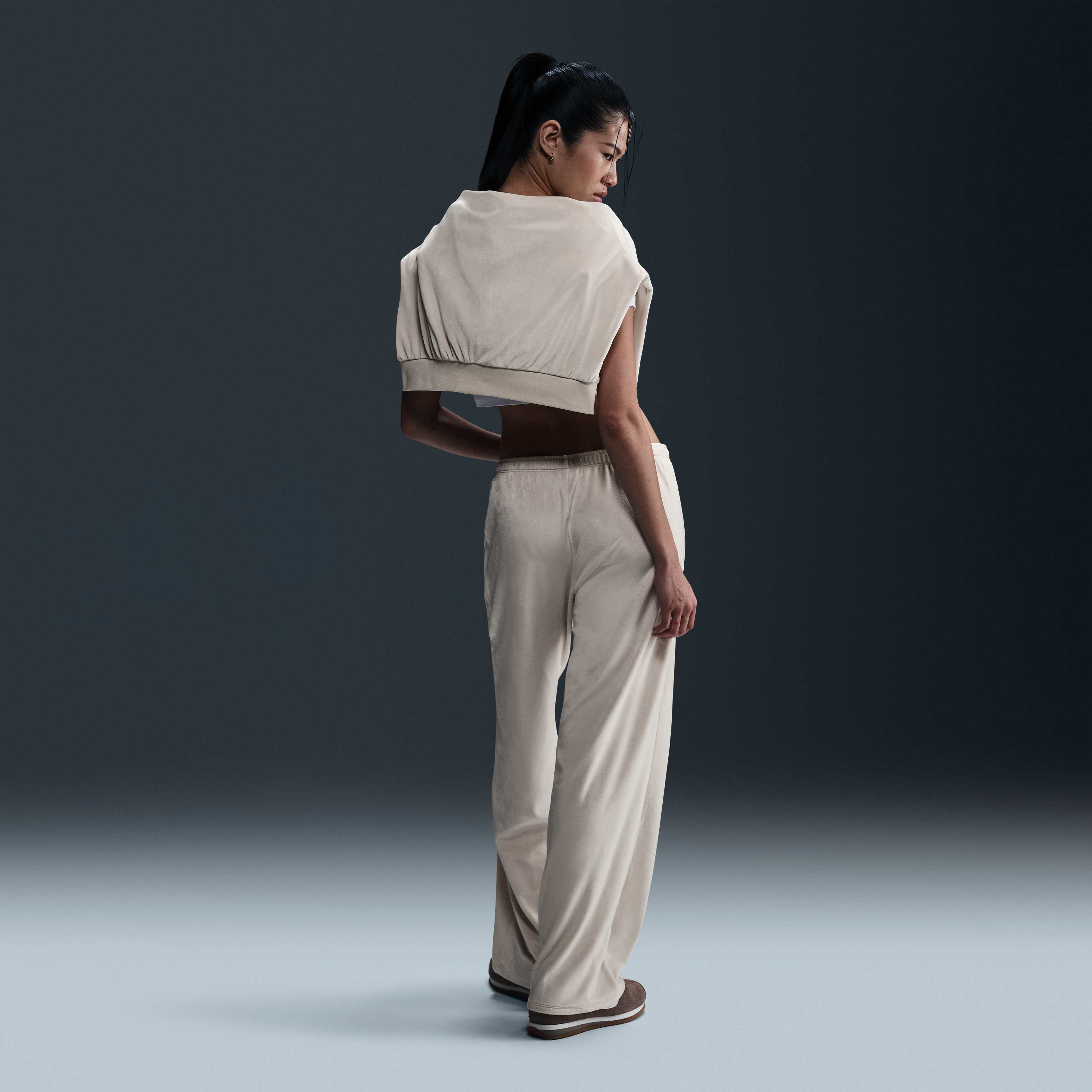 نايكي سبورتسوير تشيل نت image number 3