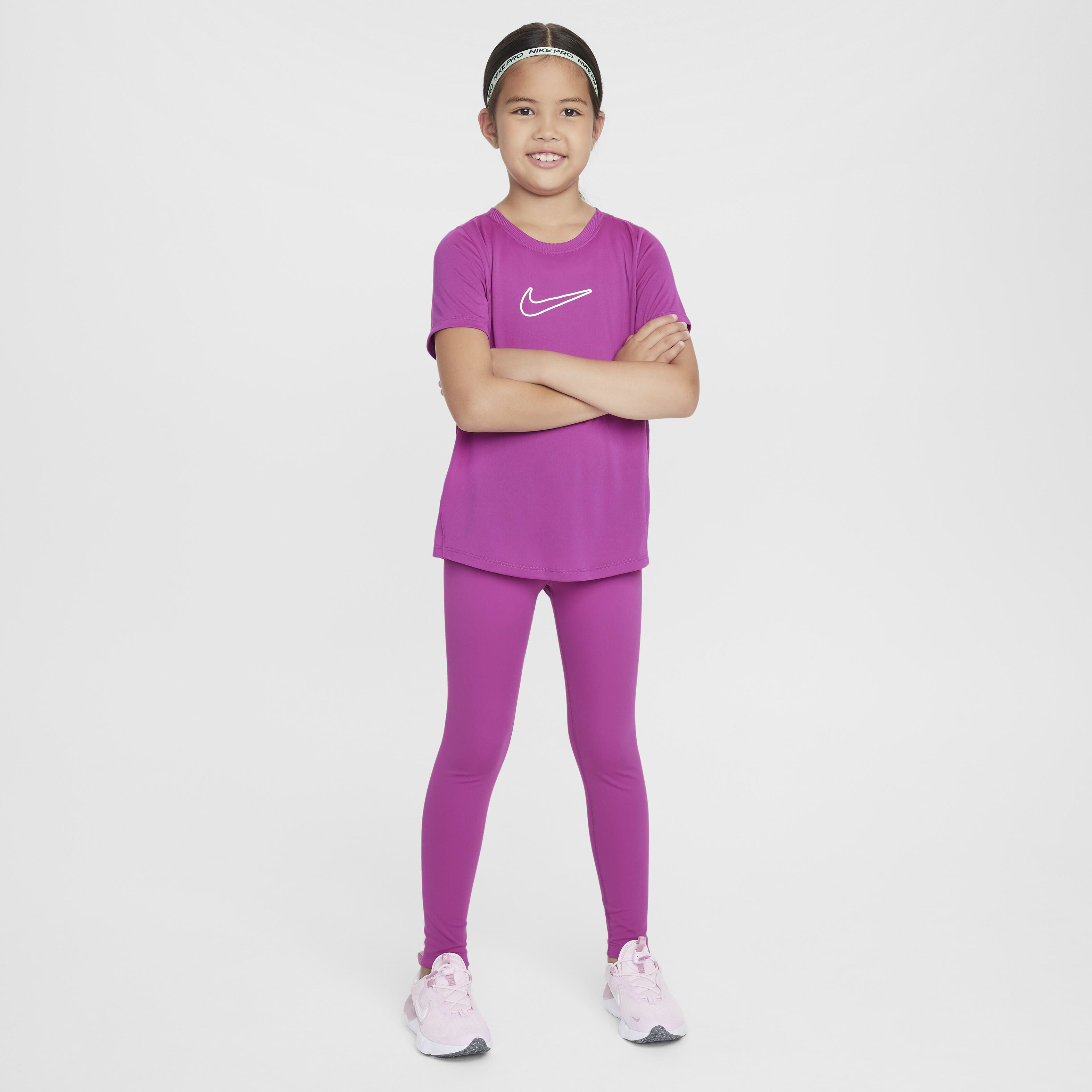 Nike One Fitted image number 3