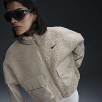 Nike Sportswear Essential