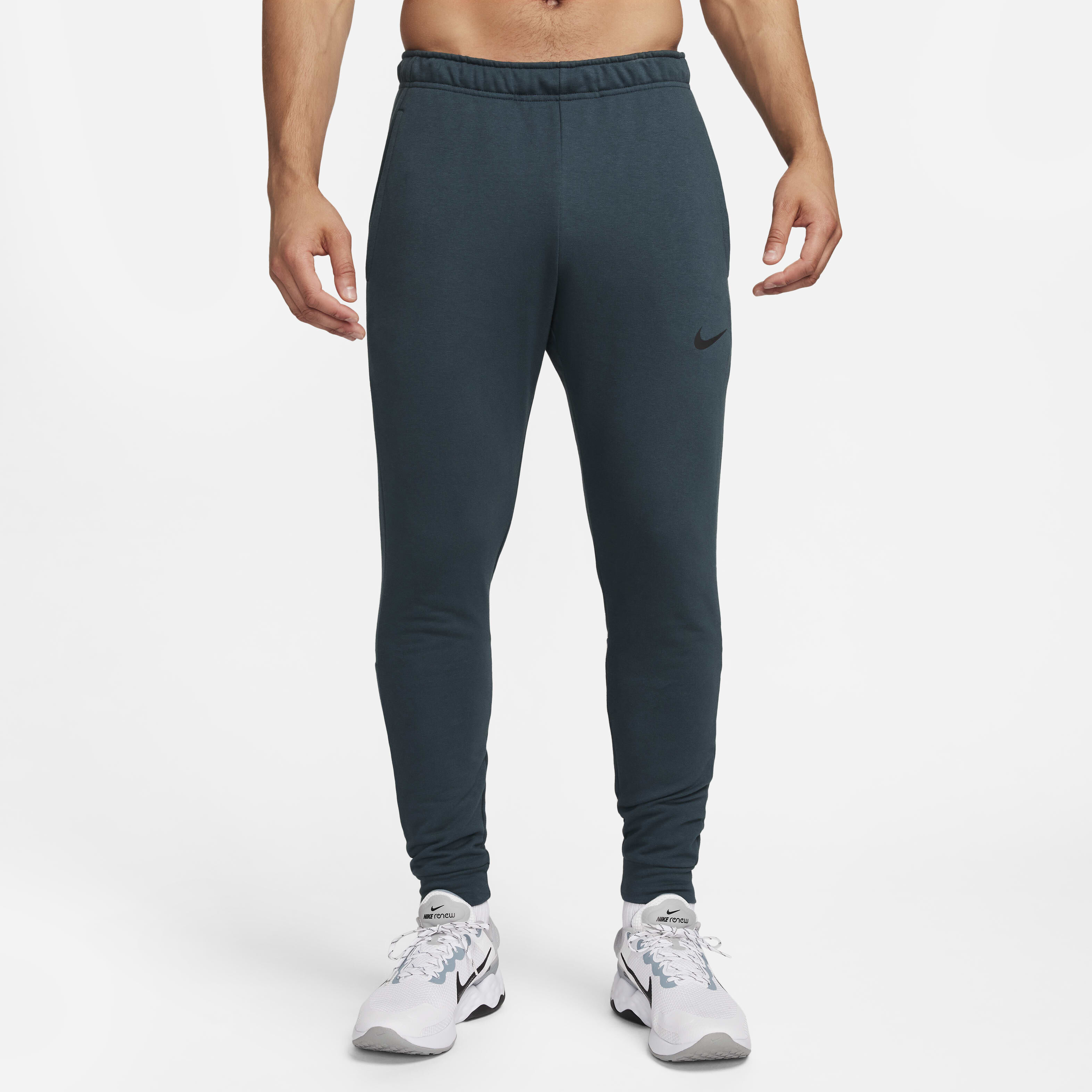 Nike tapered joggers mens hot sale