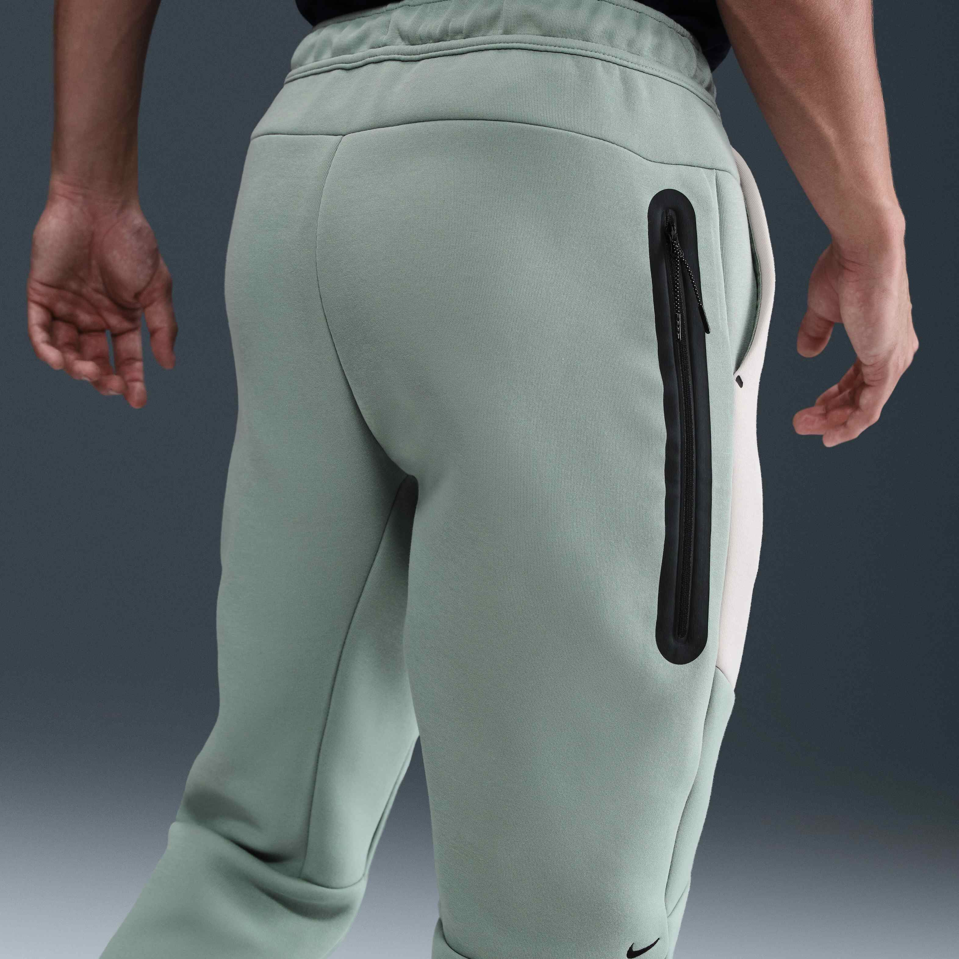 Nike Tech image number 2
