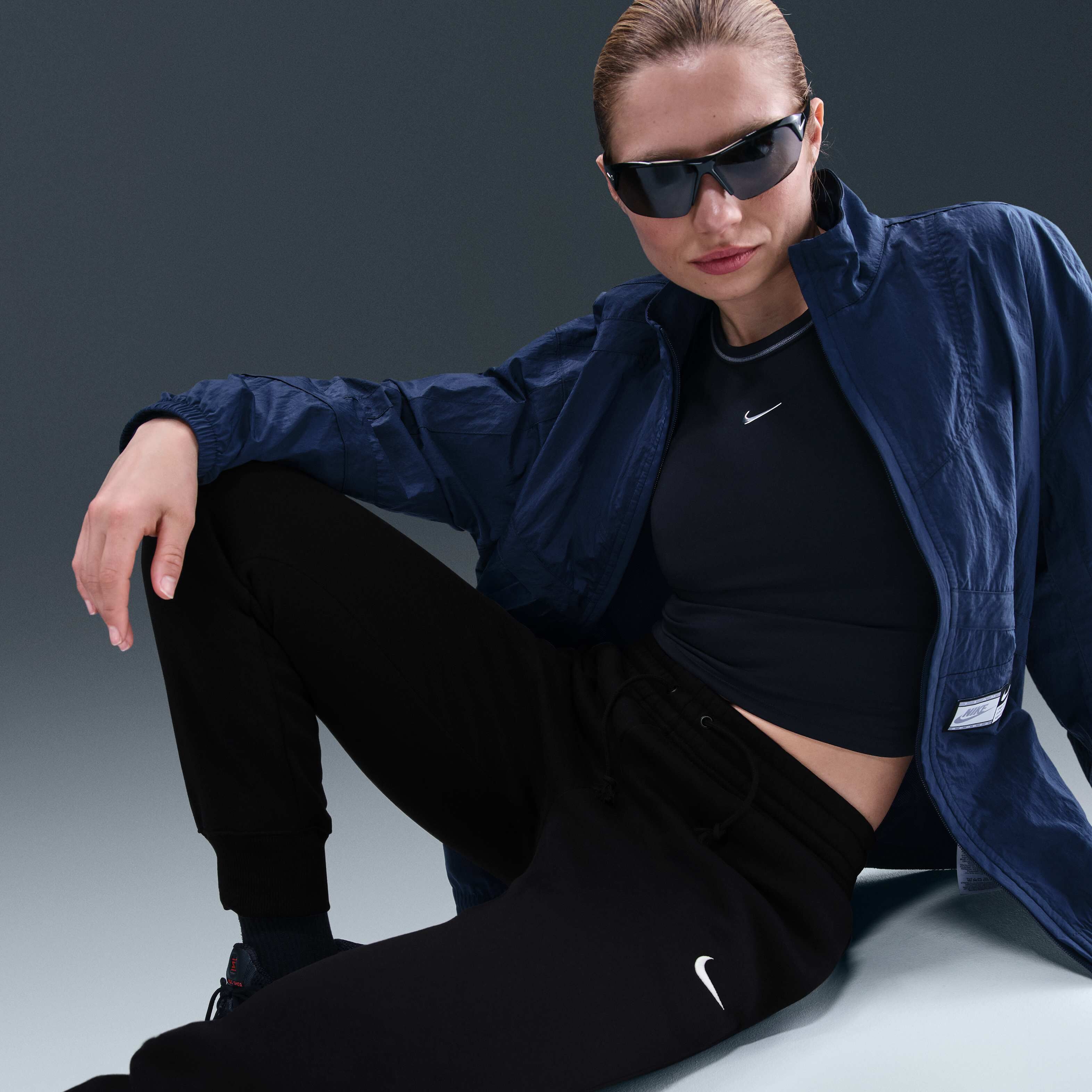 نايكي سبورتسوير فينيكس فليس image number 4