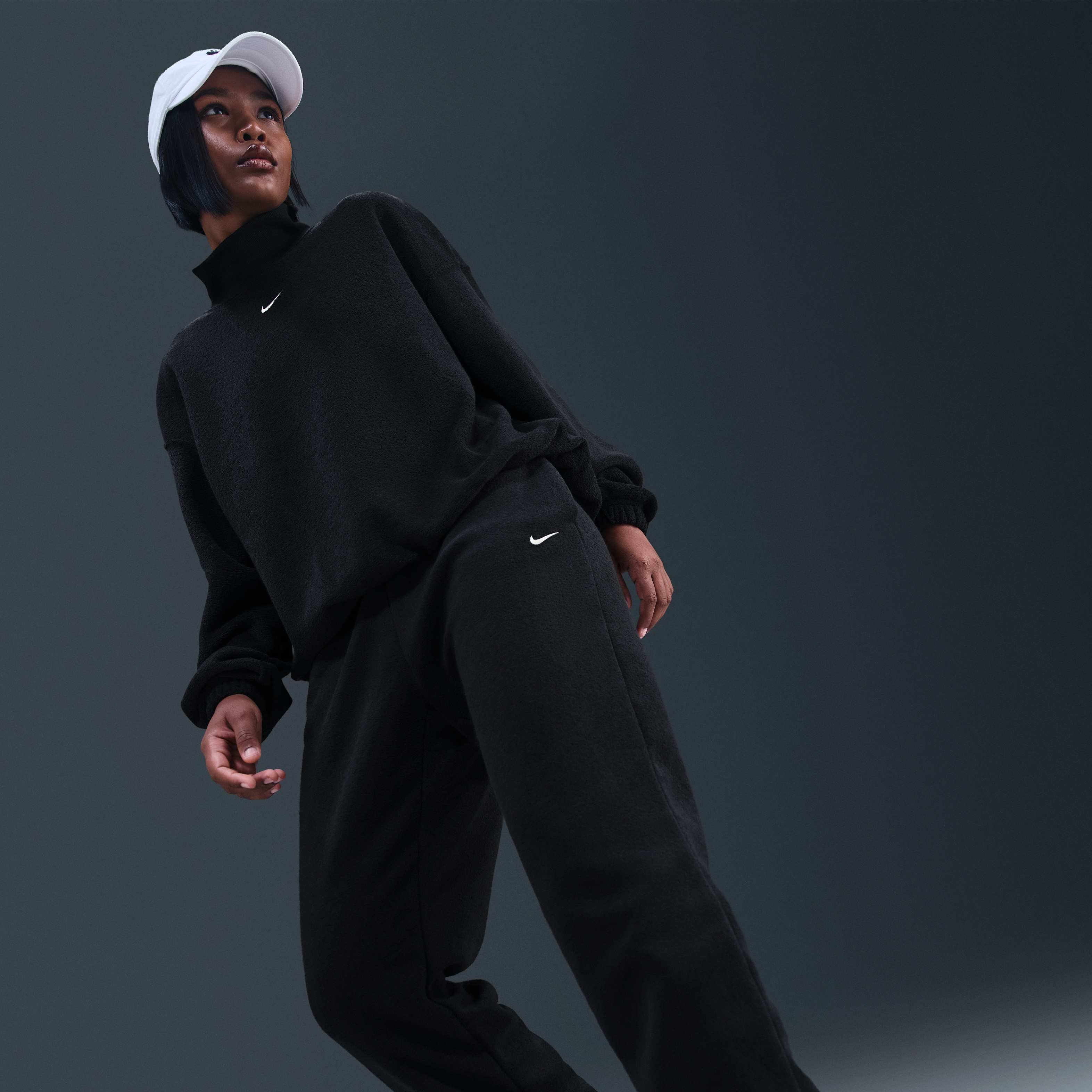 نايكي سبورتسوير فينيكس بلش image number 4