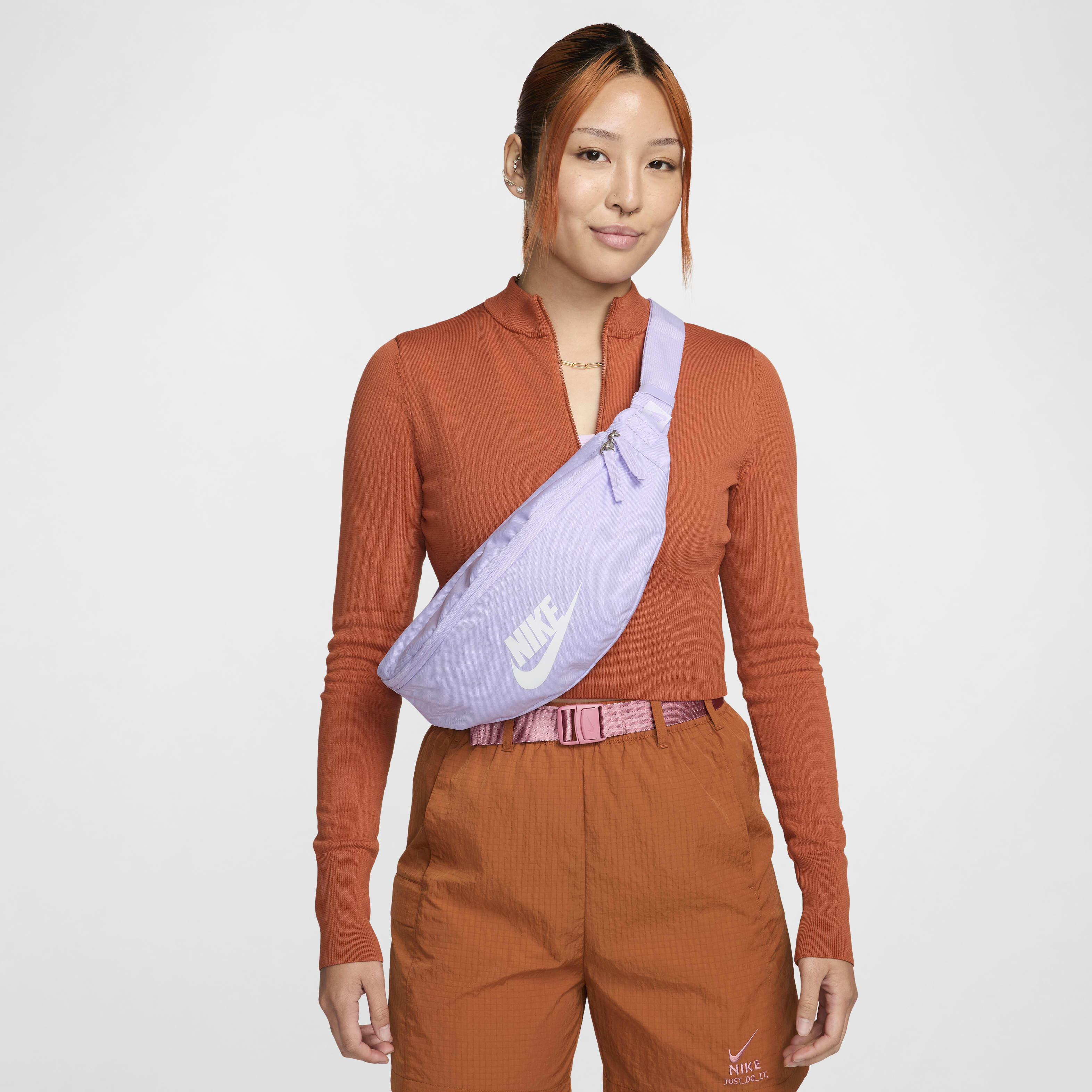 نايكي هيرتج image number 0