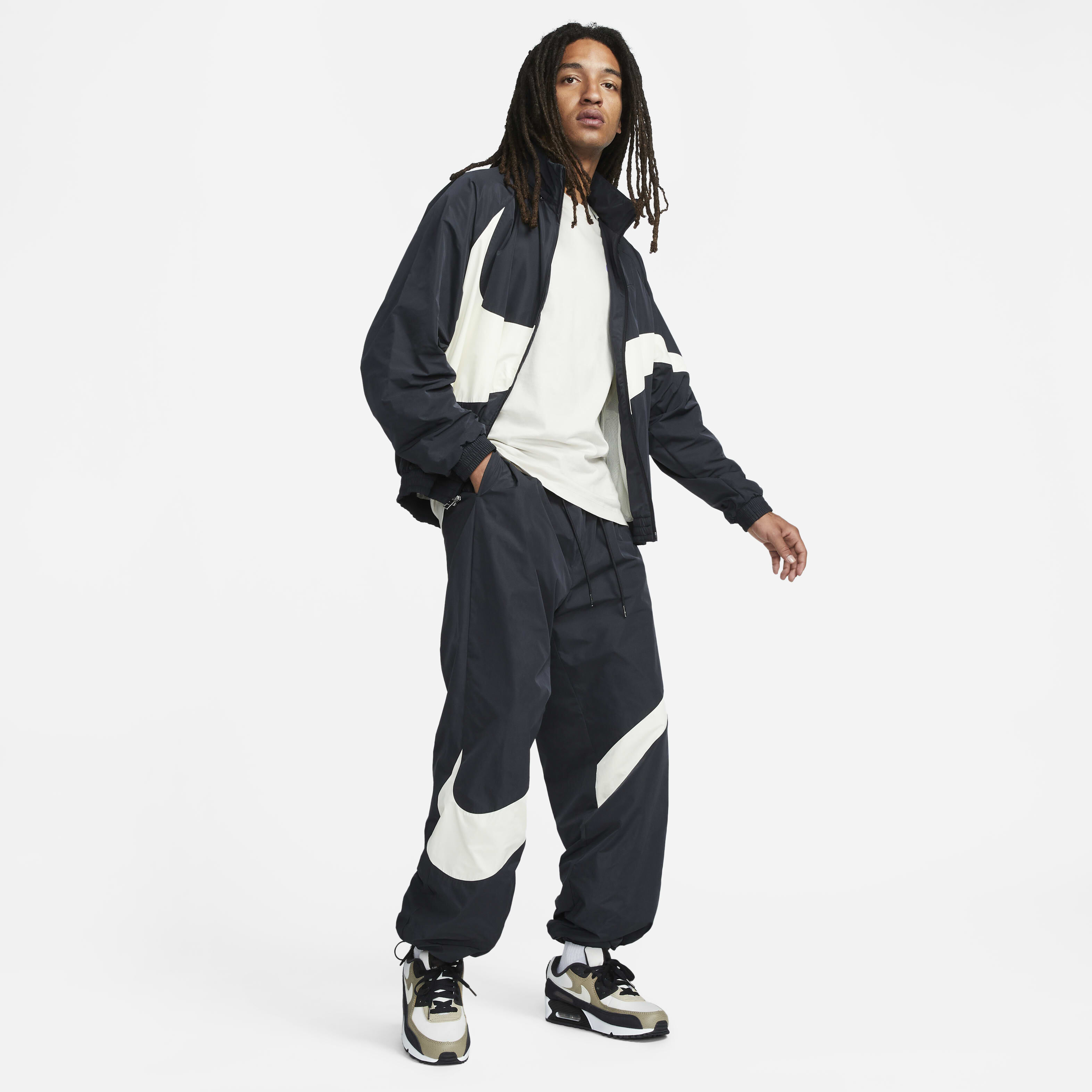 نايكي سووش image number 6