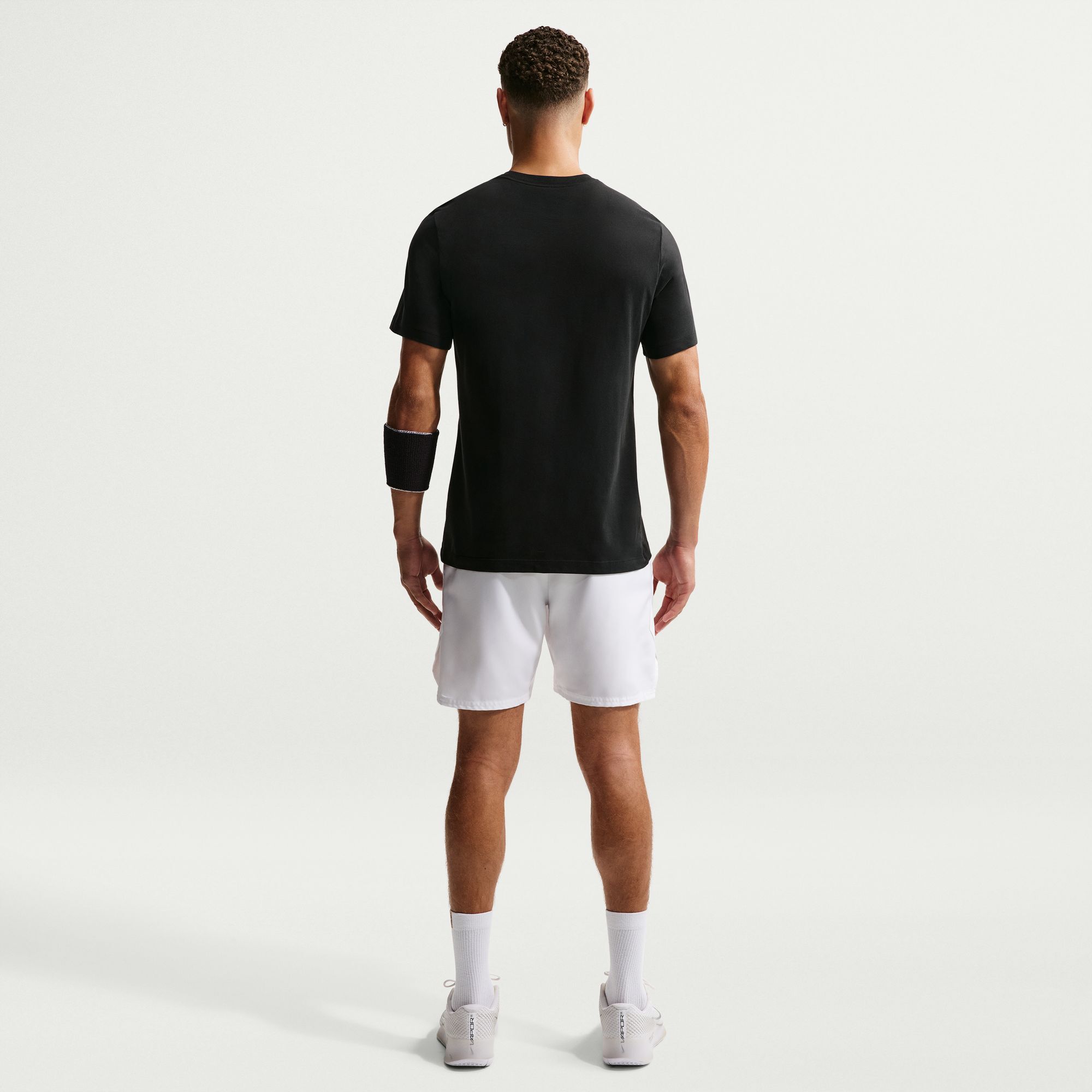 NikeCourt image number 1