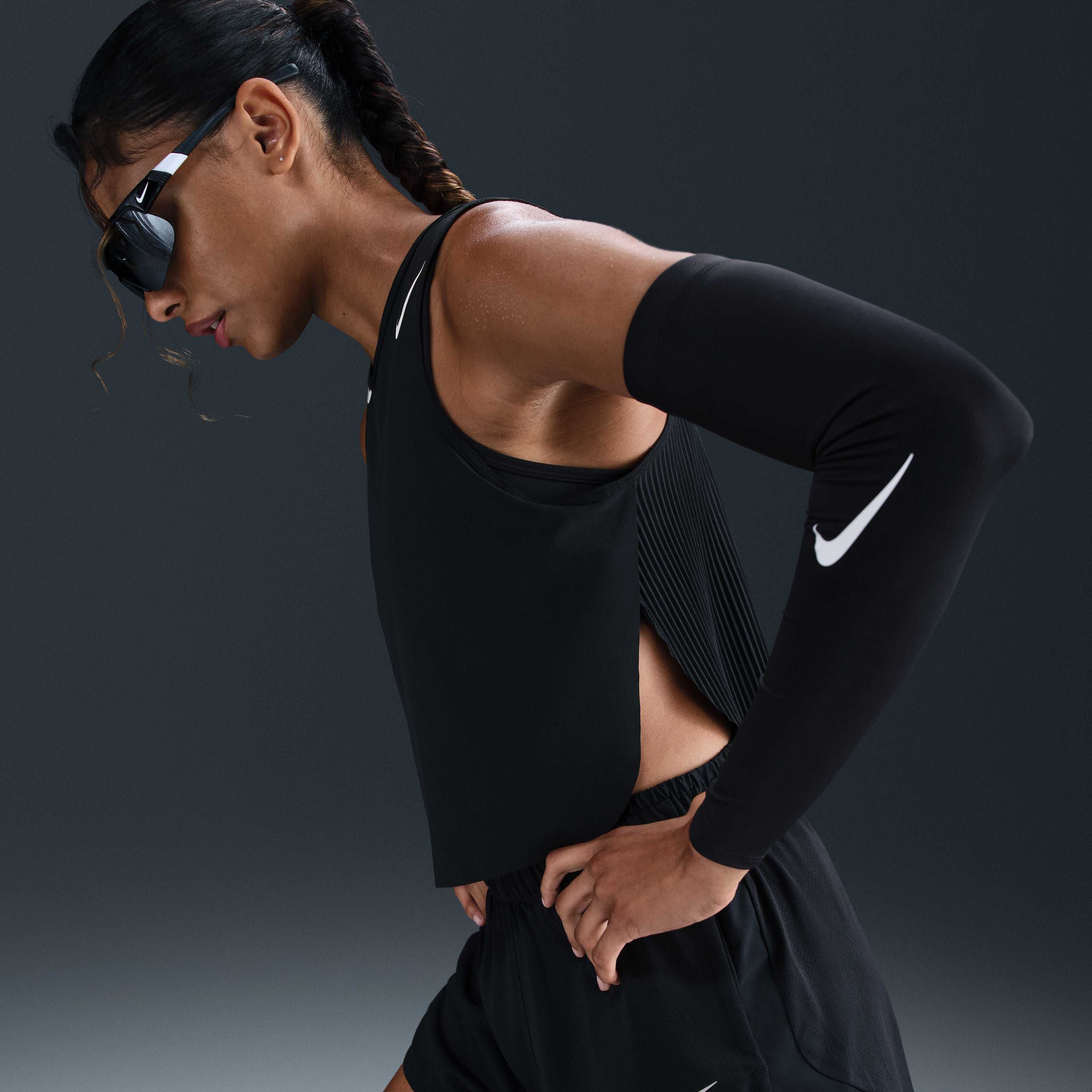 Nike image number 4