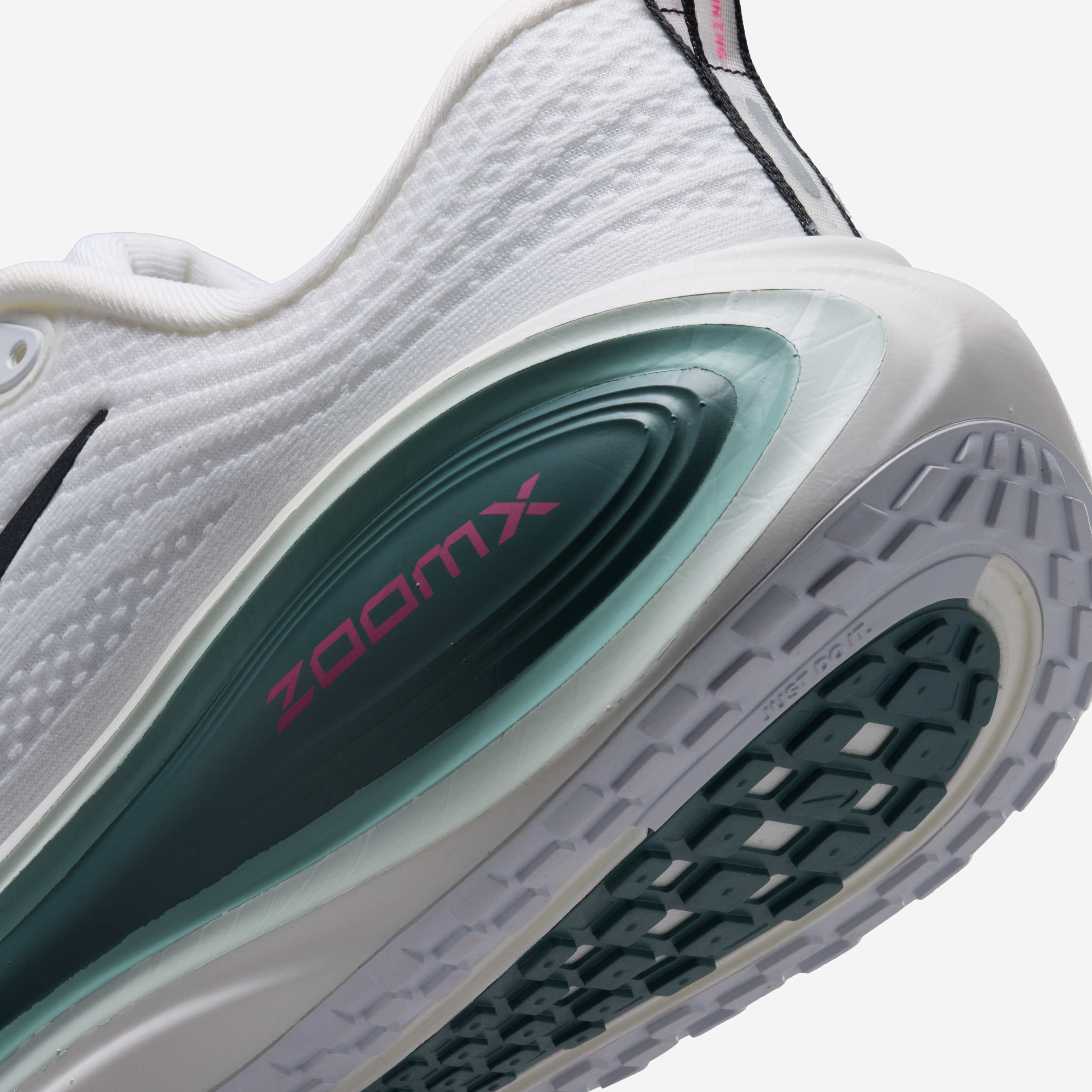 Nike Vomero Plus image number 7