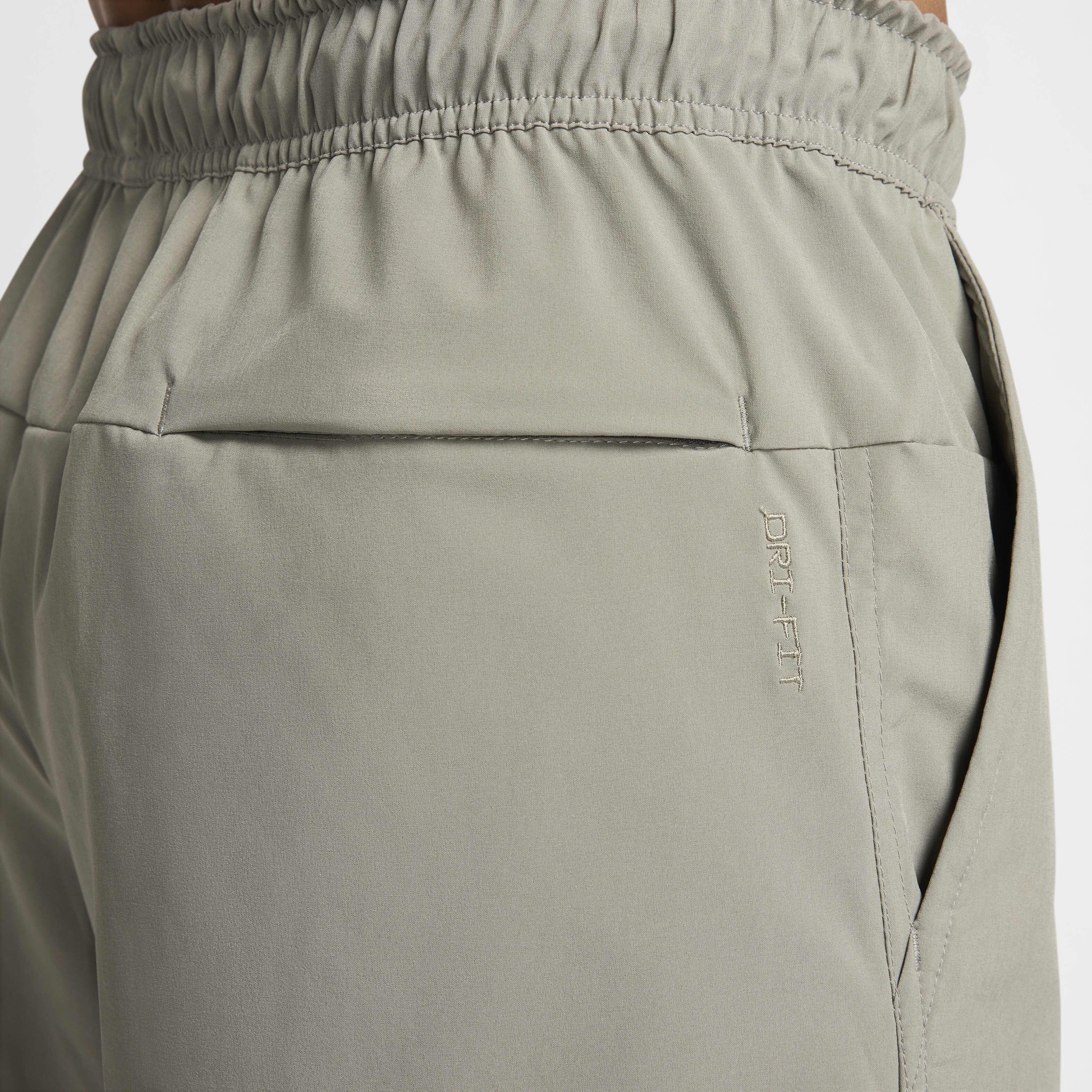 Nike Unlimited Swoosh image number 4