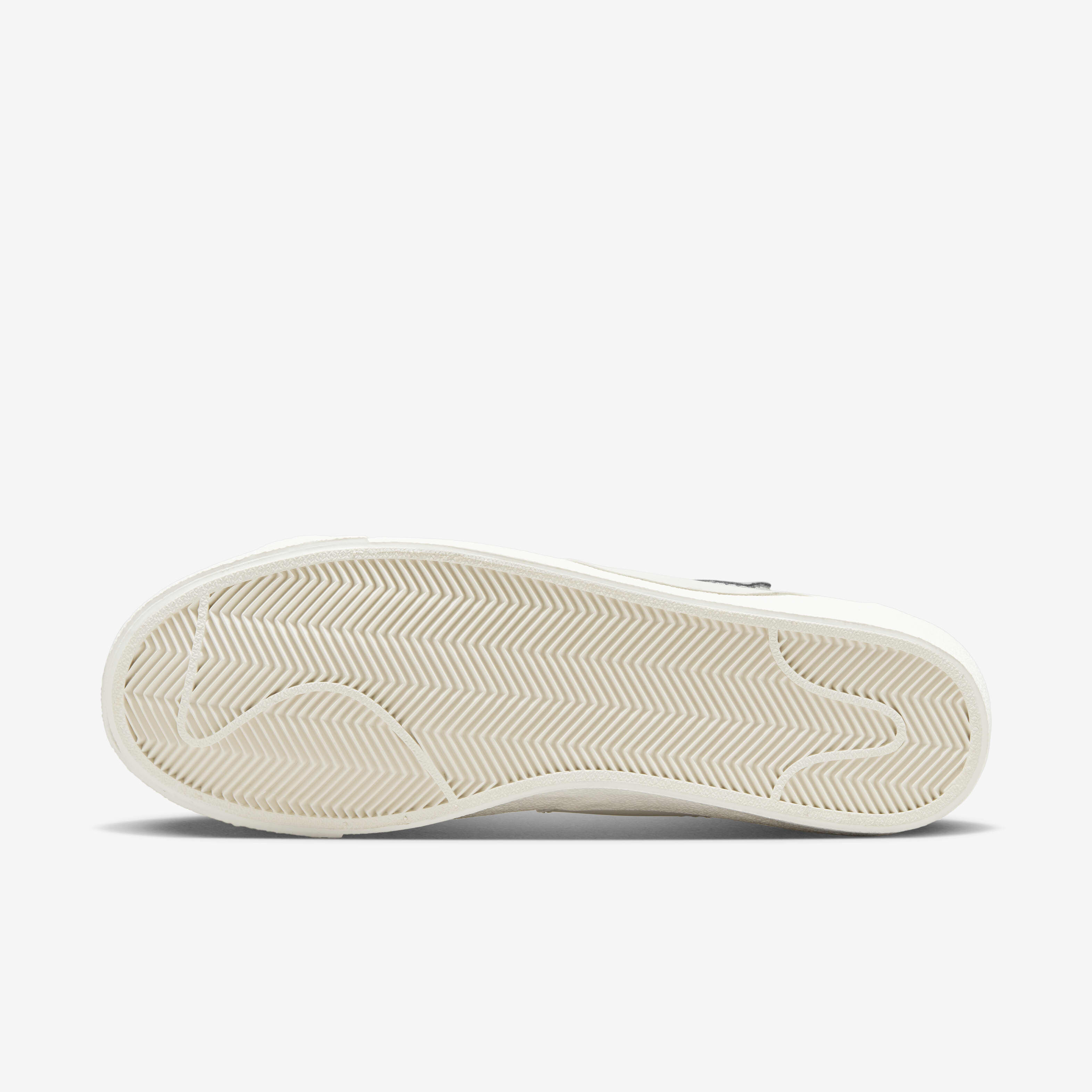 نايكي بليزر لو '77 جامبو اس اي image number 1