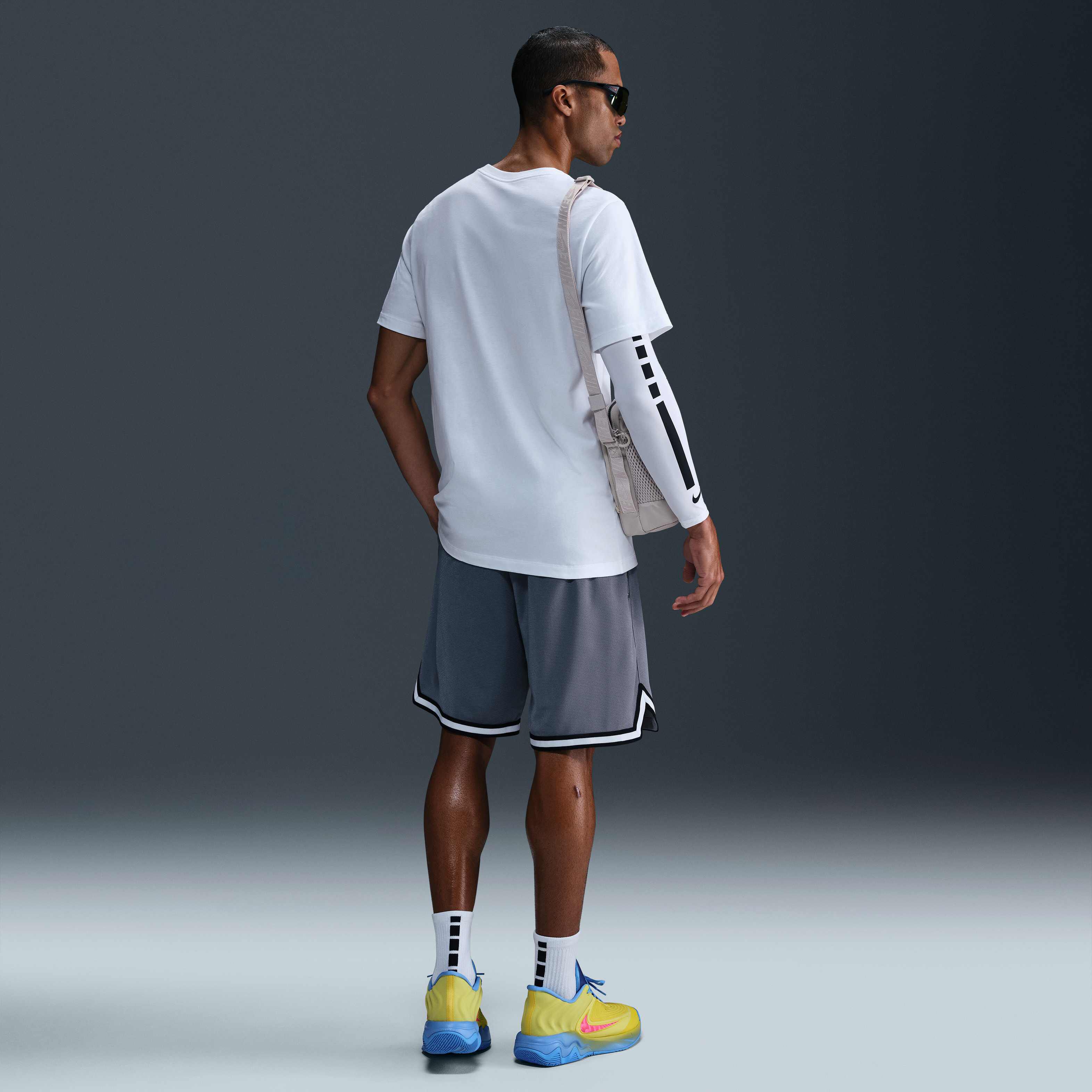 يانيس image number 4