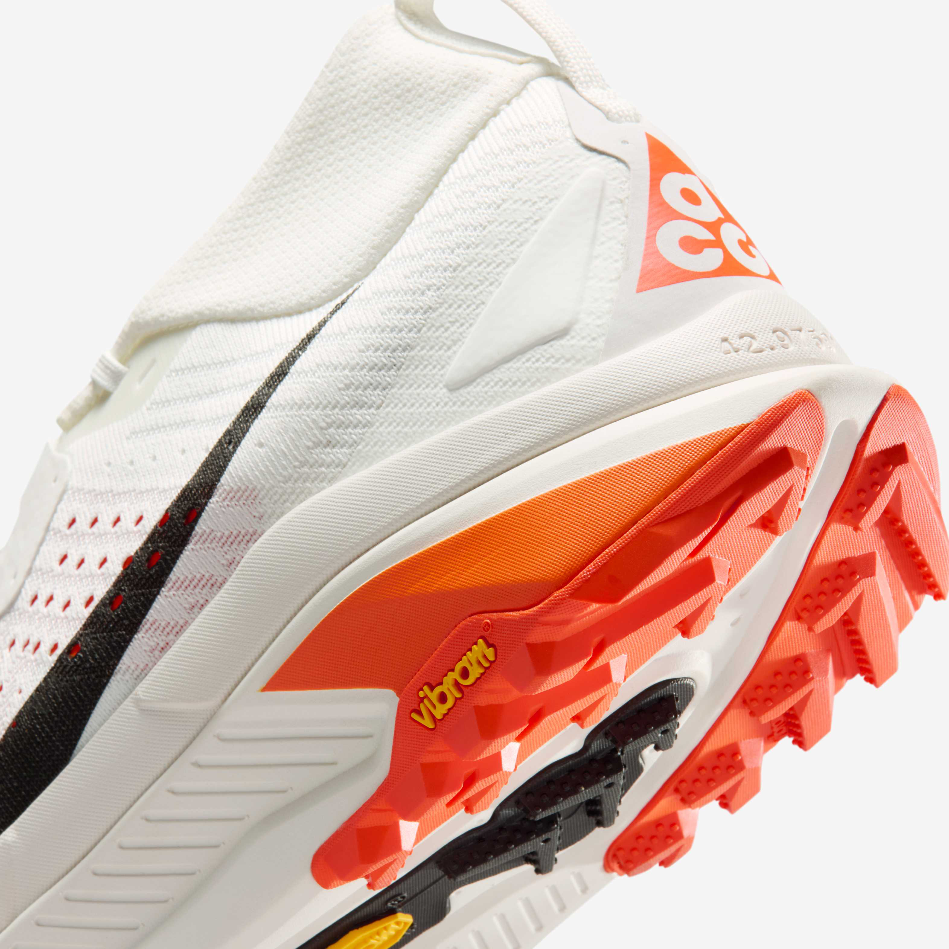 نايكي ACG زيجاما image number 8