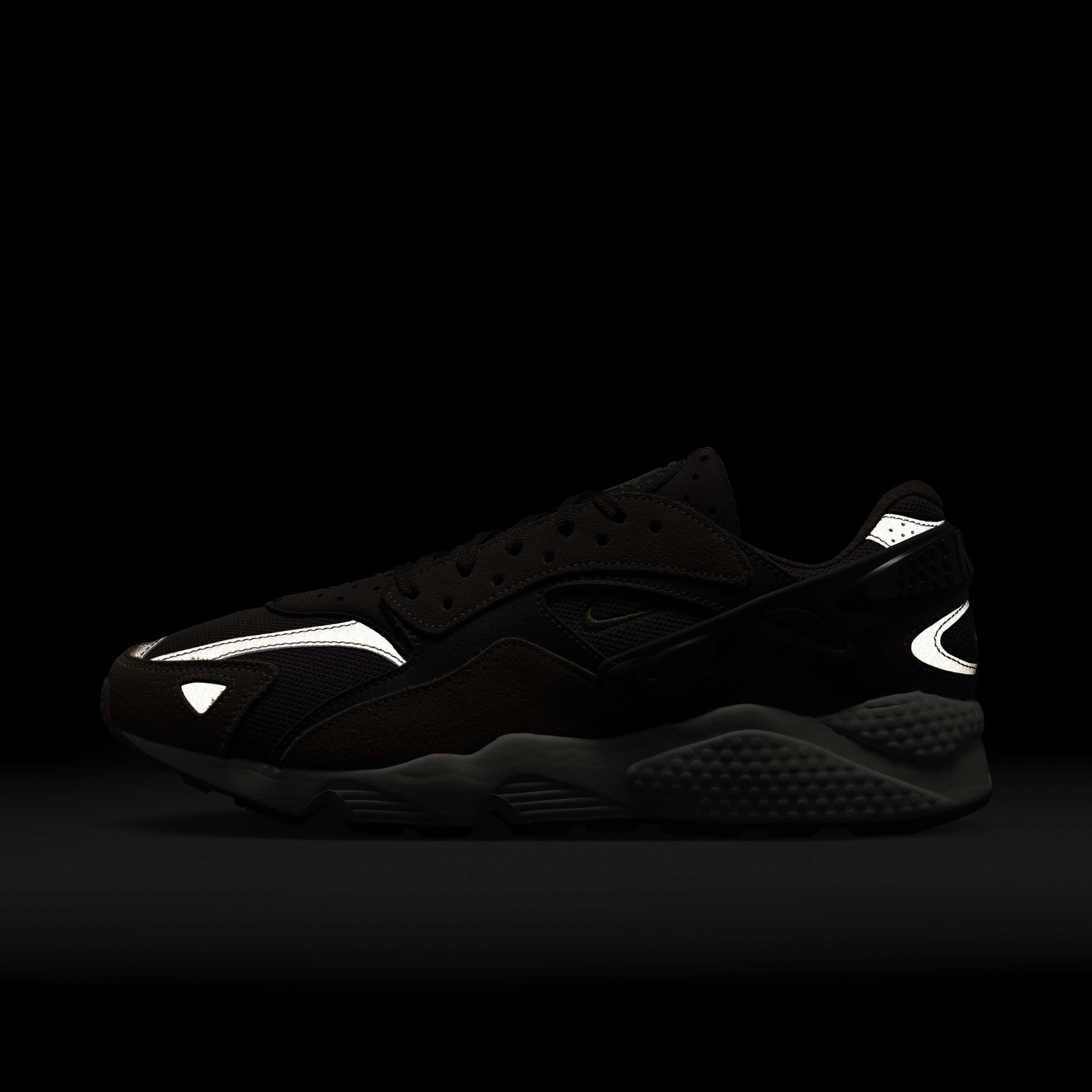 Nike Air Huarache Runner image number 10