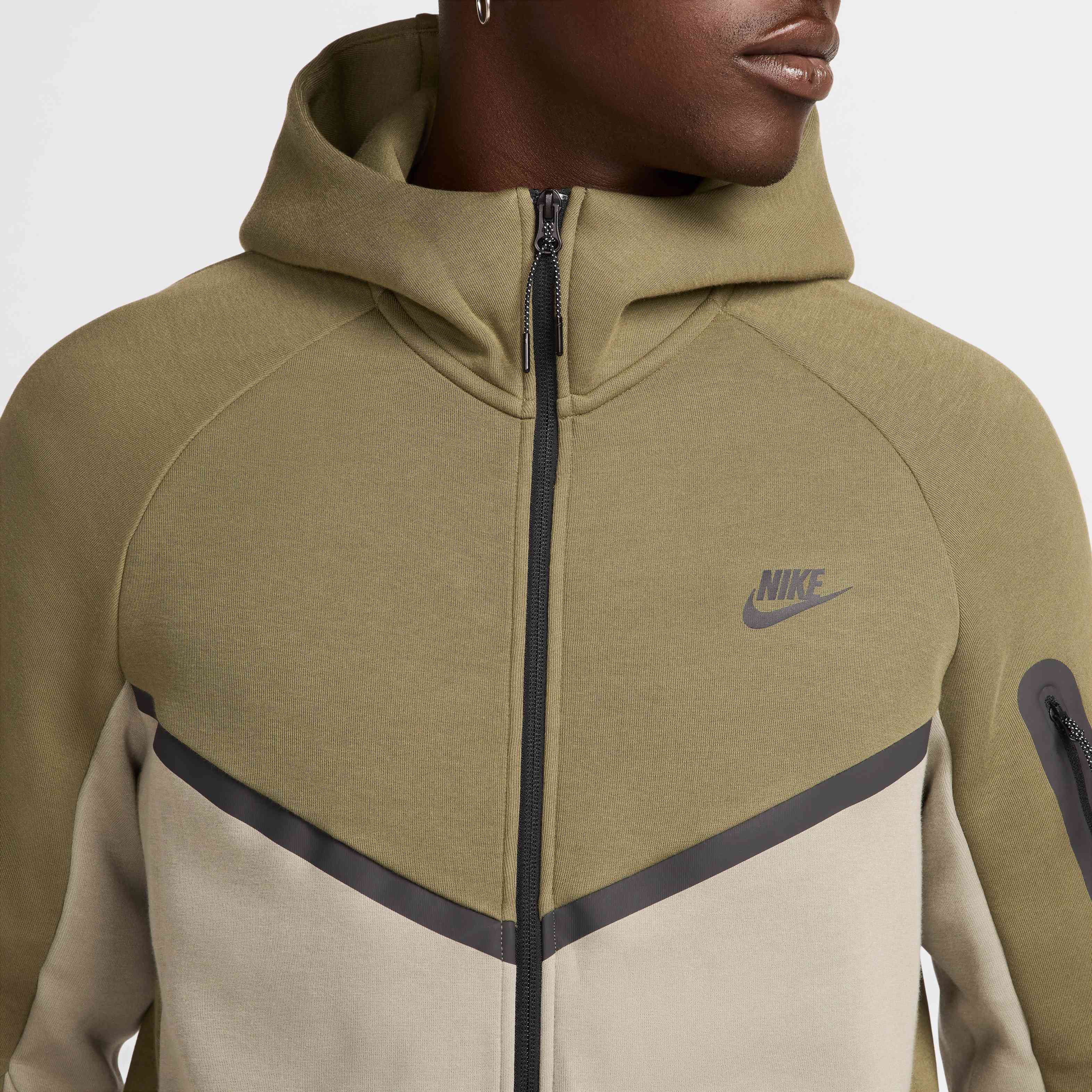 Nike Tech image number 3