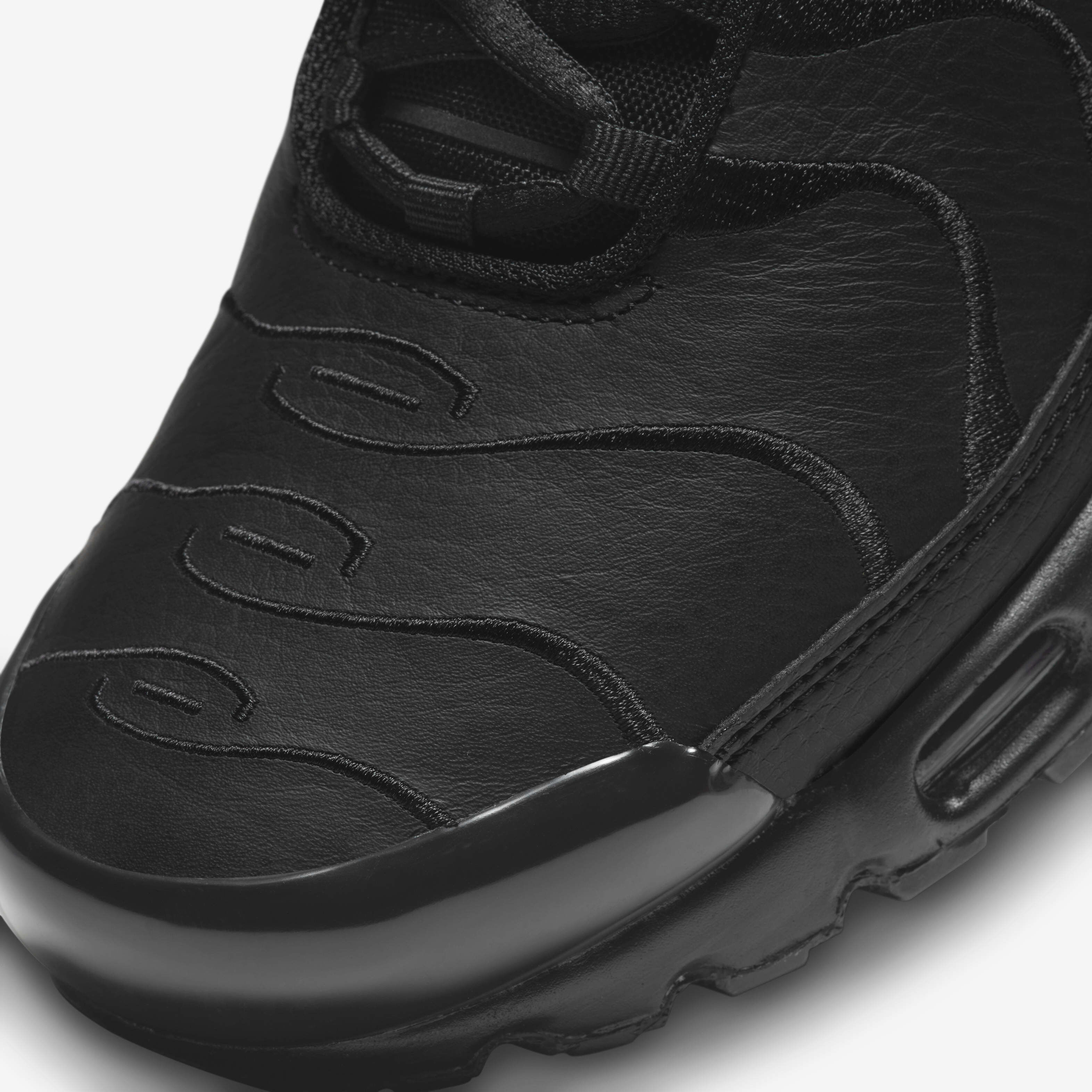 Nike Air Max Plus image number 7