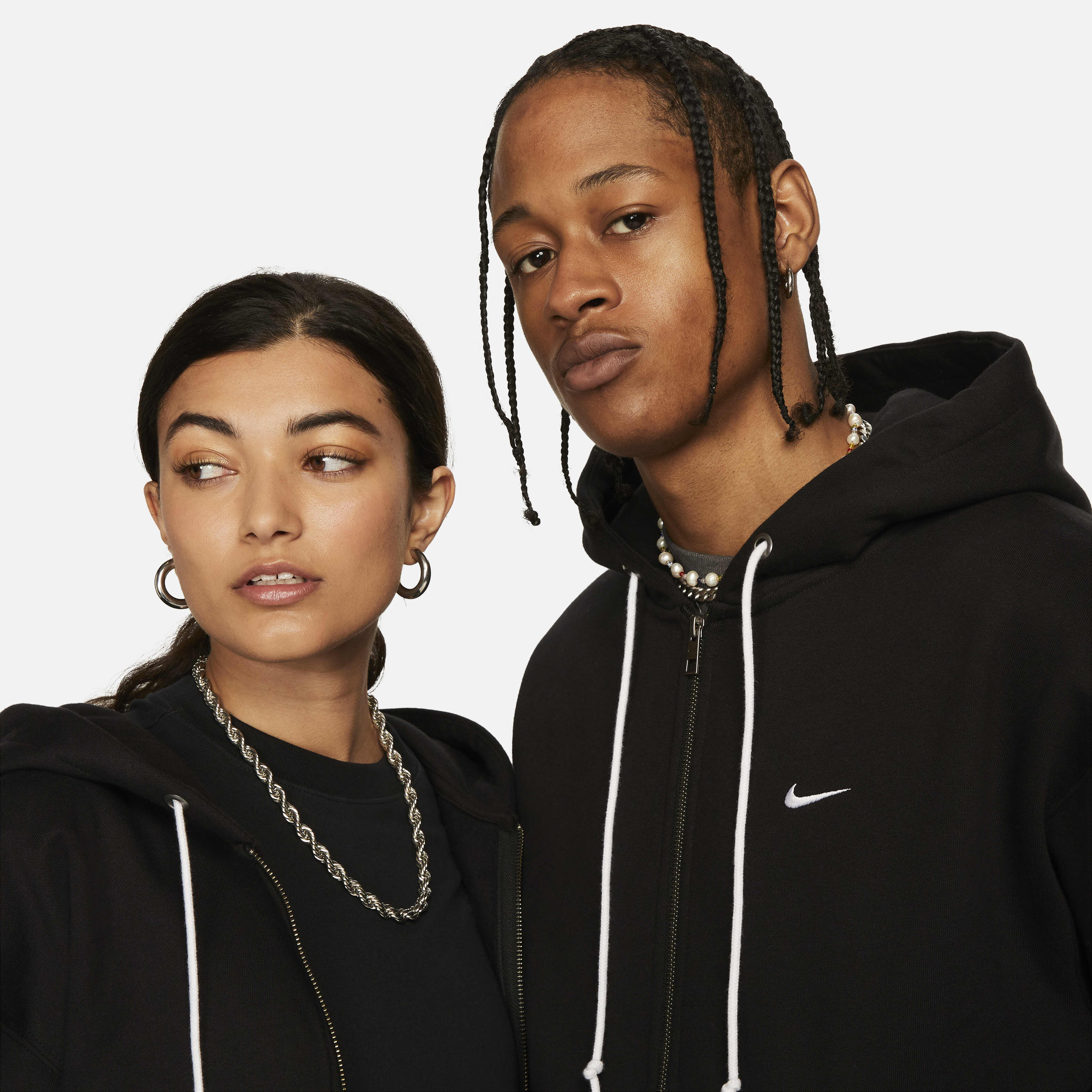 Nike Solo Swoosh image number 2