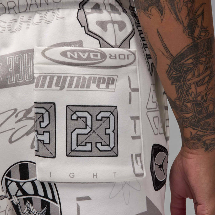 Jordan Essentials image number 3 Jordan Essentials image number 3