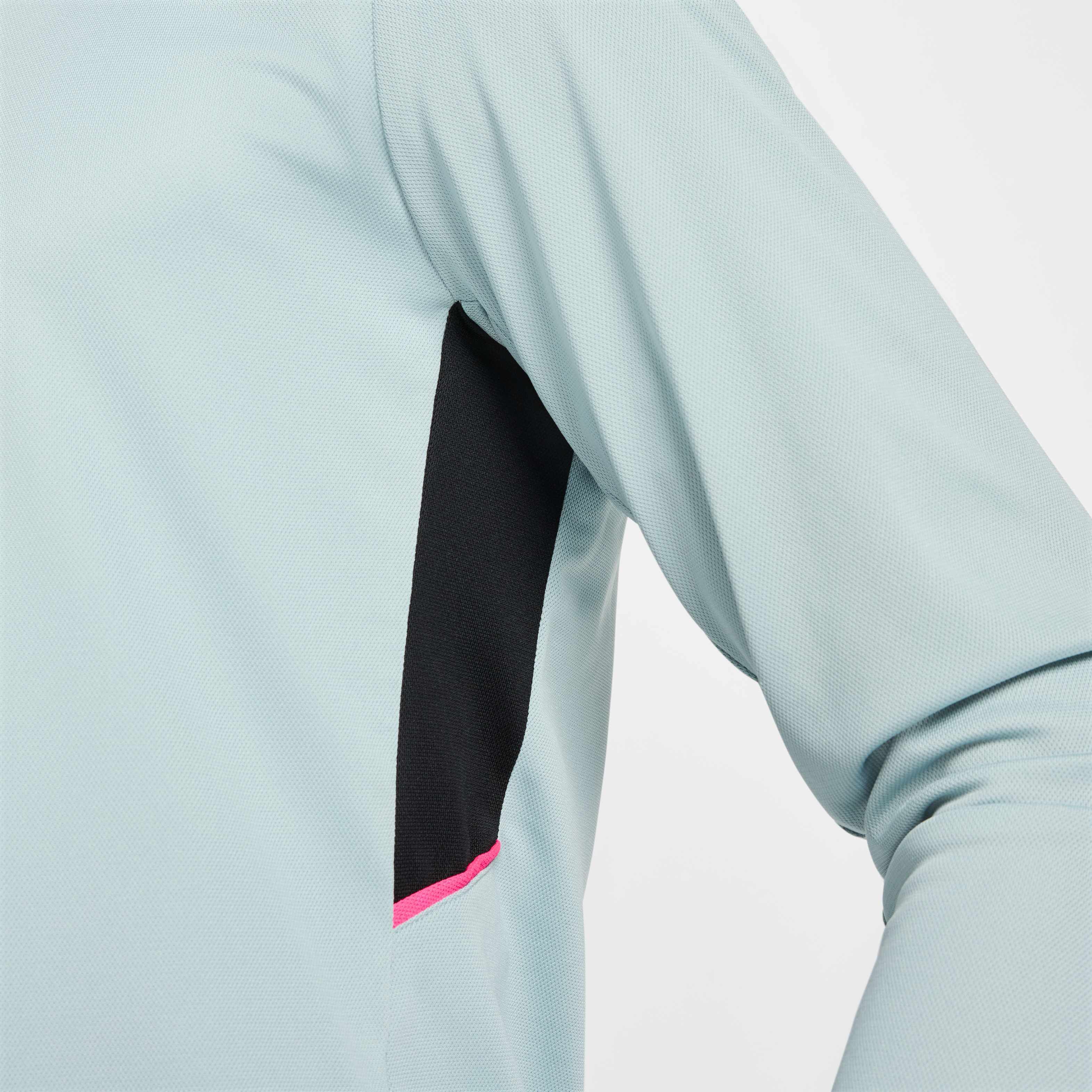 نايكي أكاديمي image number 4