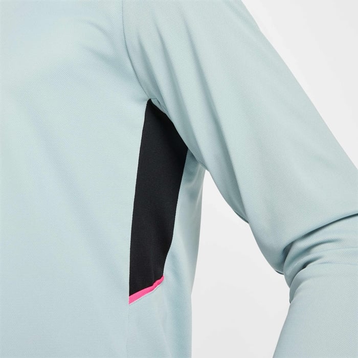 نايكي أكاديمي image number 4 نايكي أكاديمي image number 4