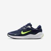 Nike Revolution 7