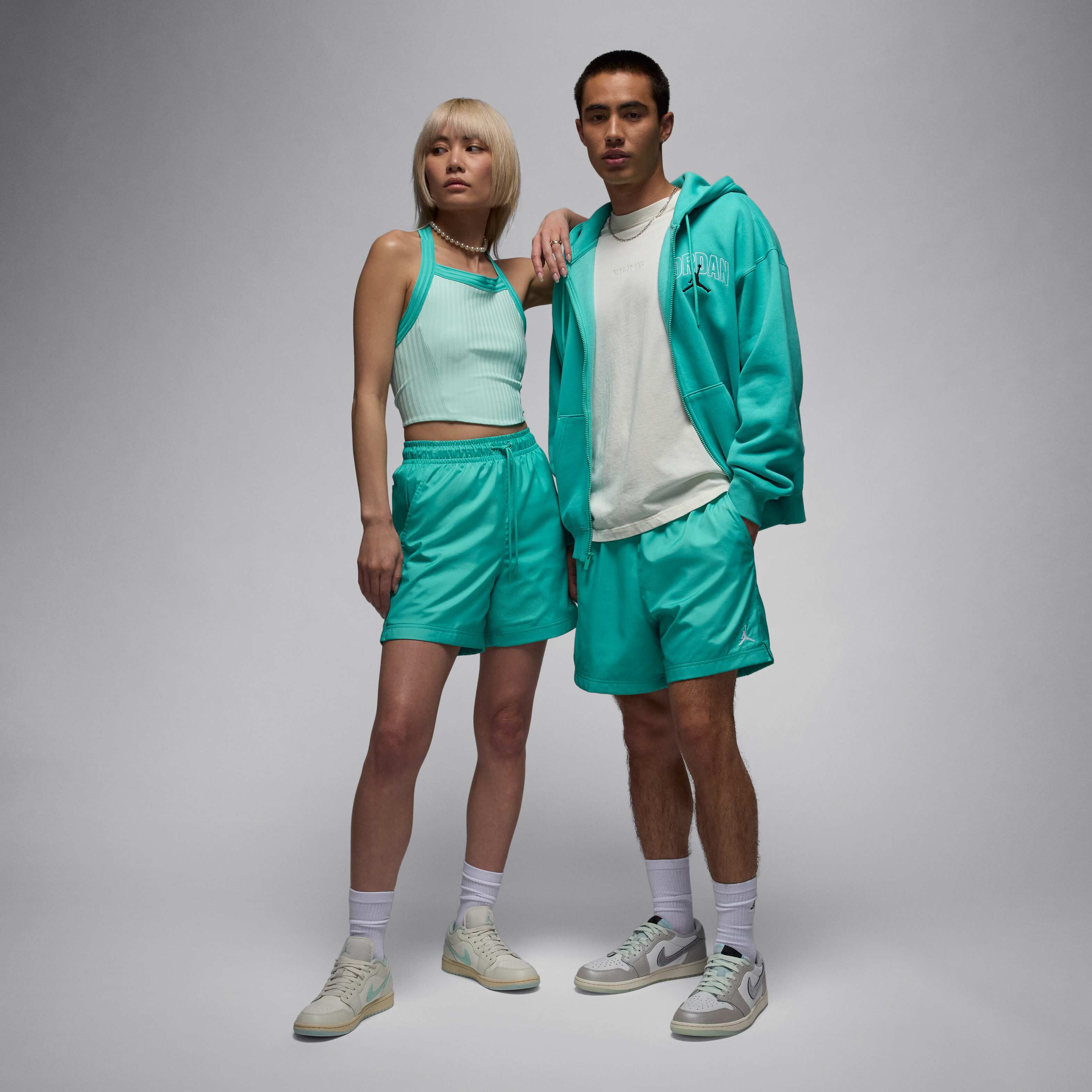 Jordan Poolside image number 7