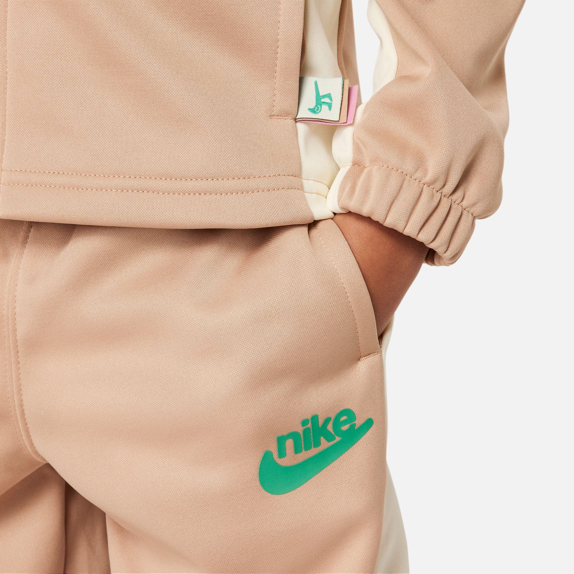 نايكي دراي-فت كلربلوكد image number 2