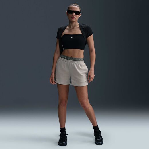 ناييك سبورتسوير تشيل تيري