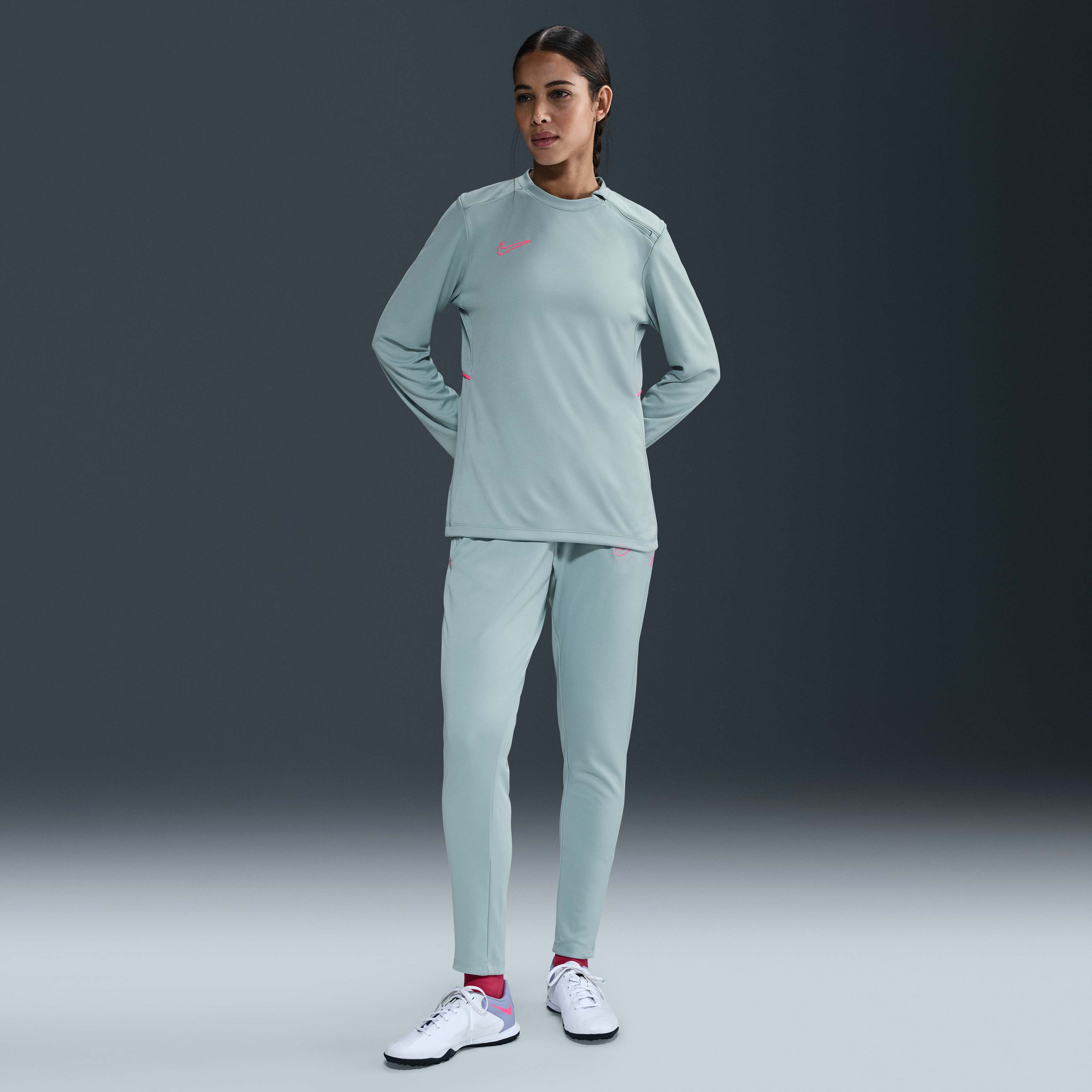 نايكي أكاديمي image number 3