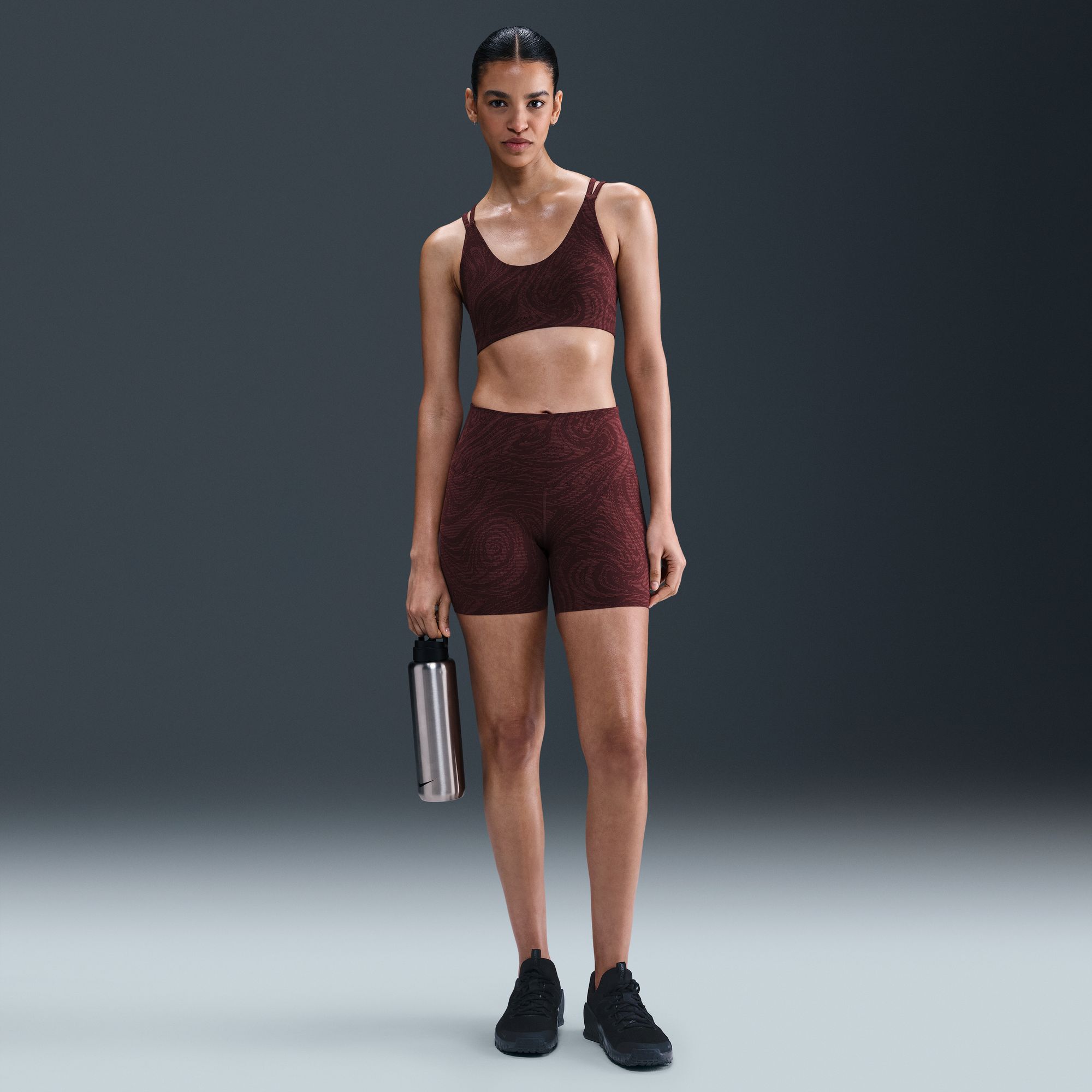Nike Zenvy image number 0