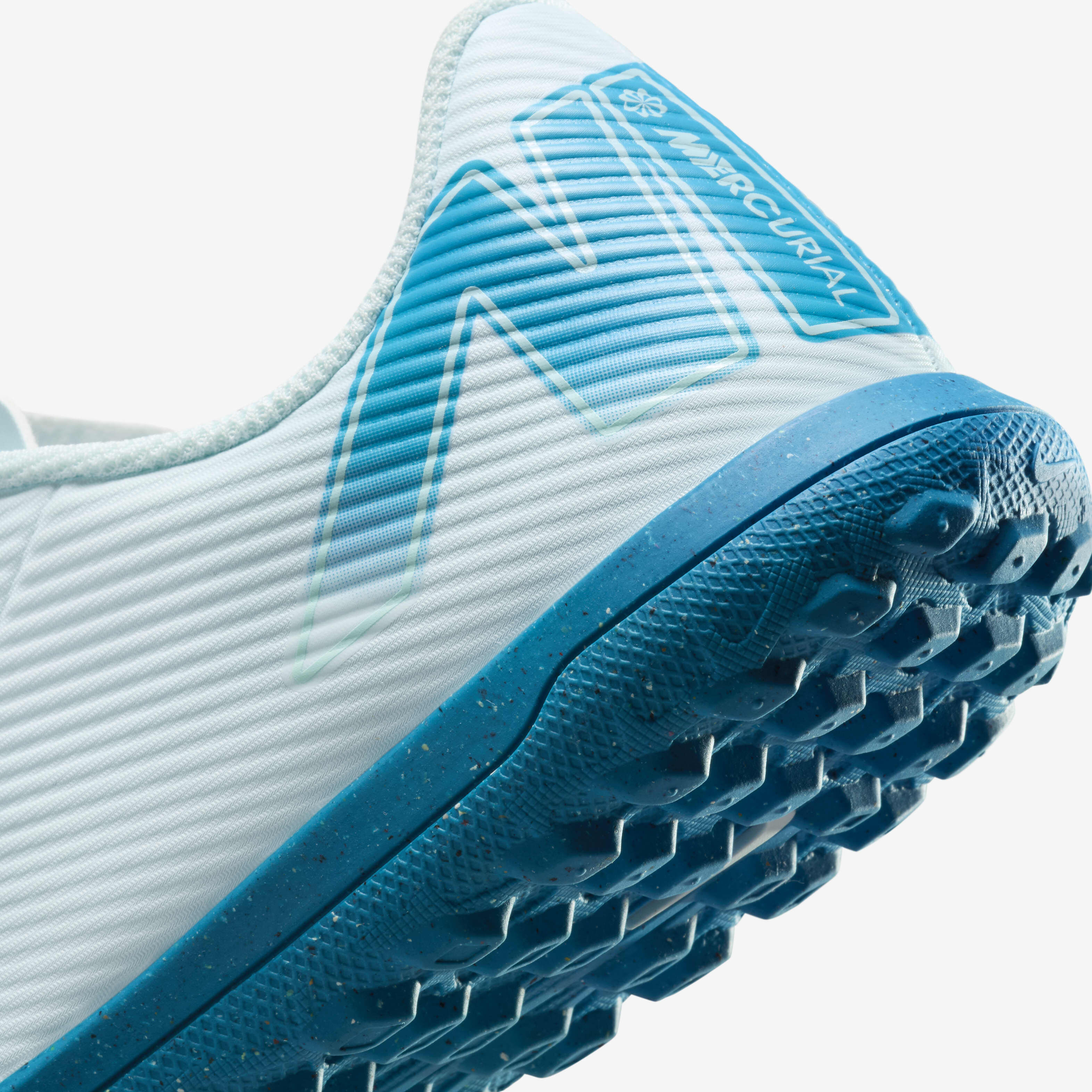 Nike Jr. Mercurial Vapor 16 Club image number 7
