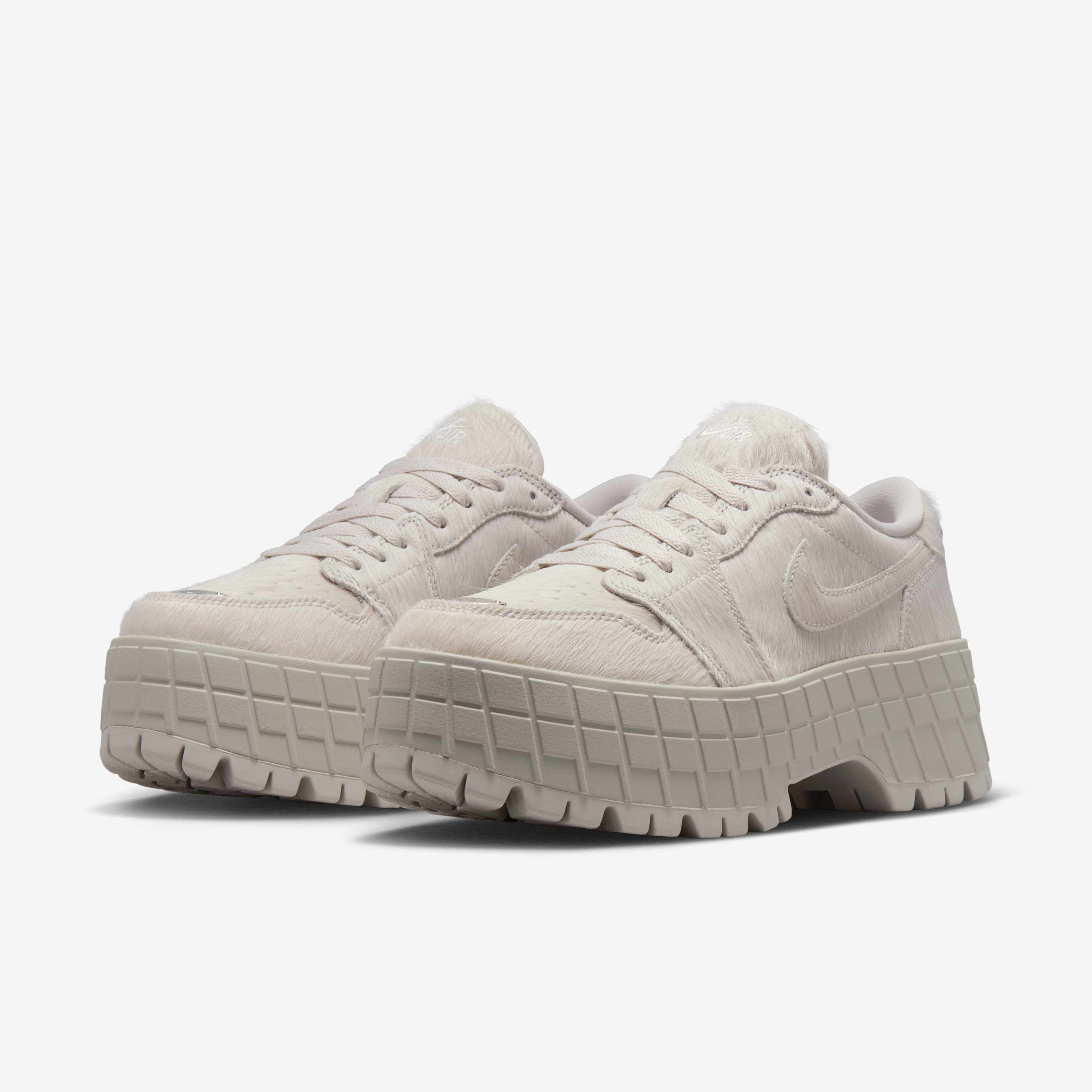 Air Jordan 1 Brooklyn Low image number 4