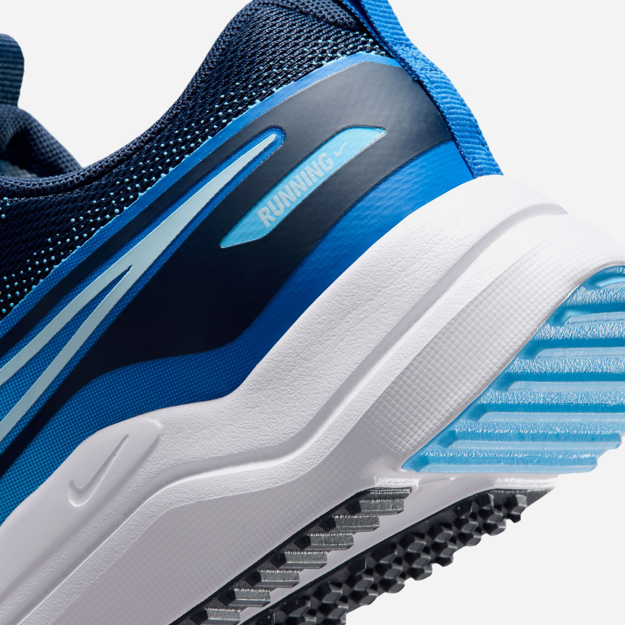 Nike Cosmic Runner image number 10