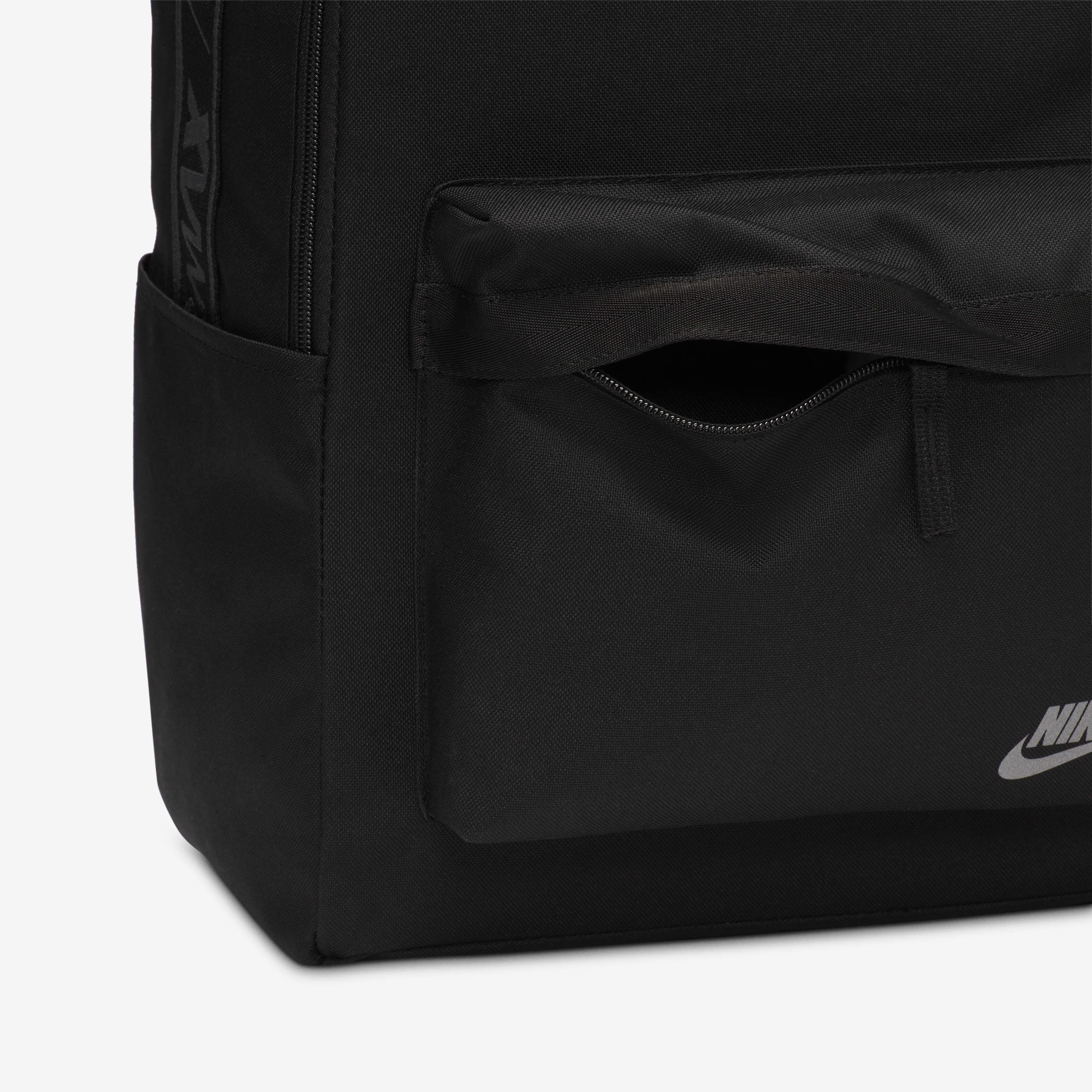 Nike Heritage image number 5