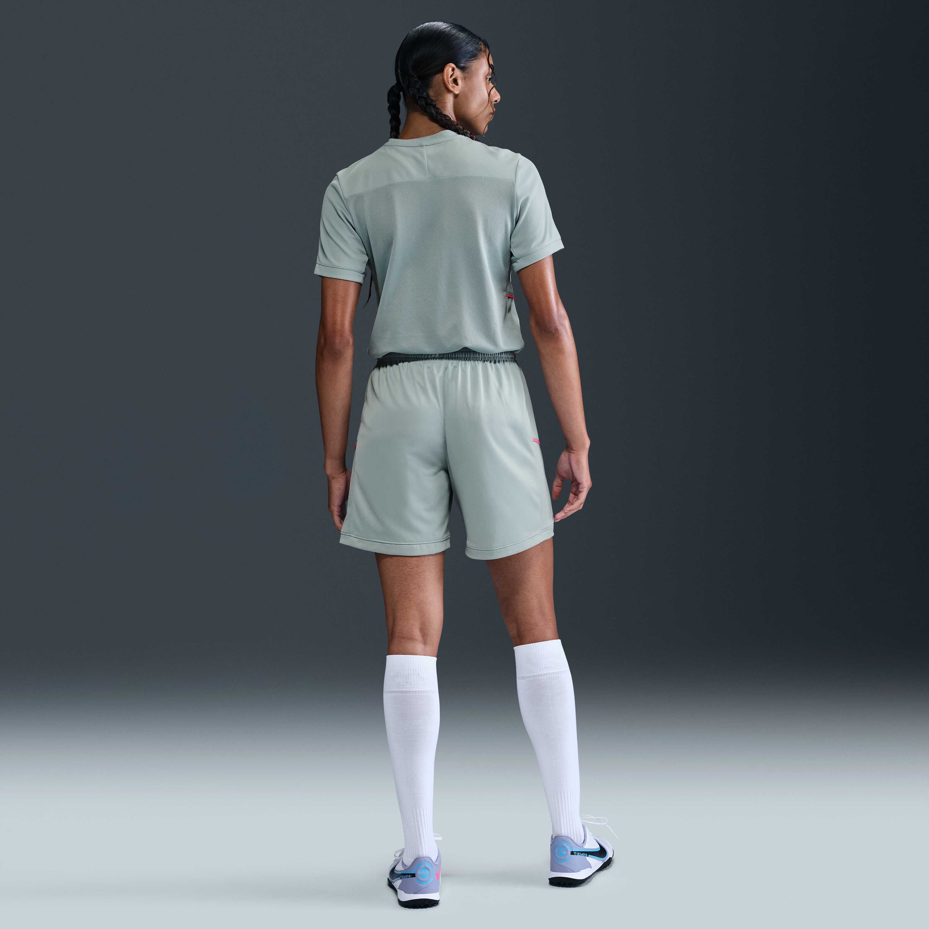 نايكي أكاديمي image number 4