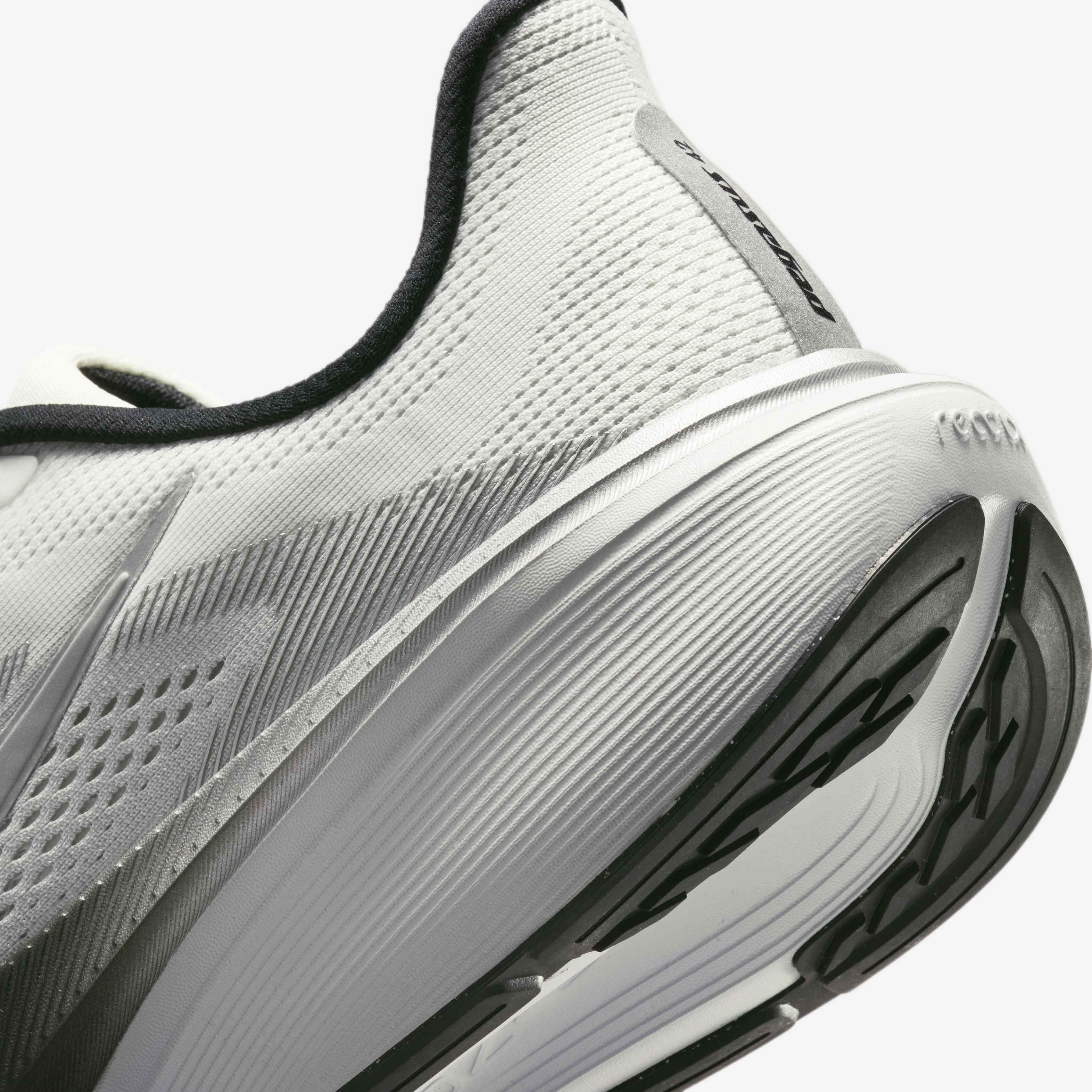Nike Pegasus 42 image number 7