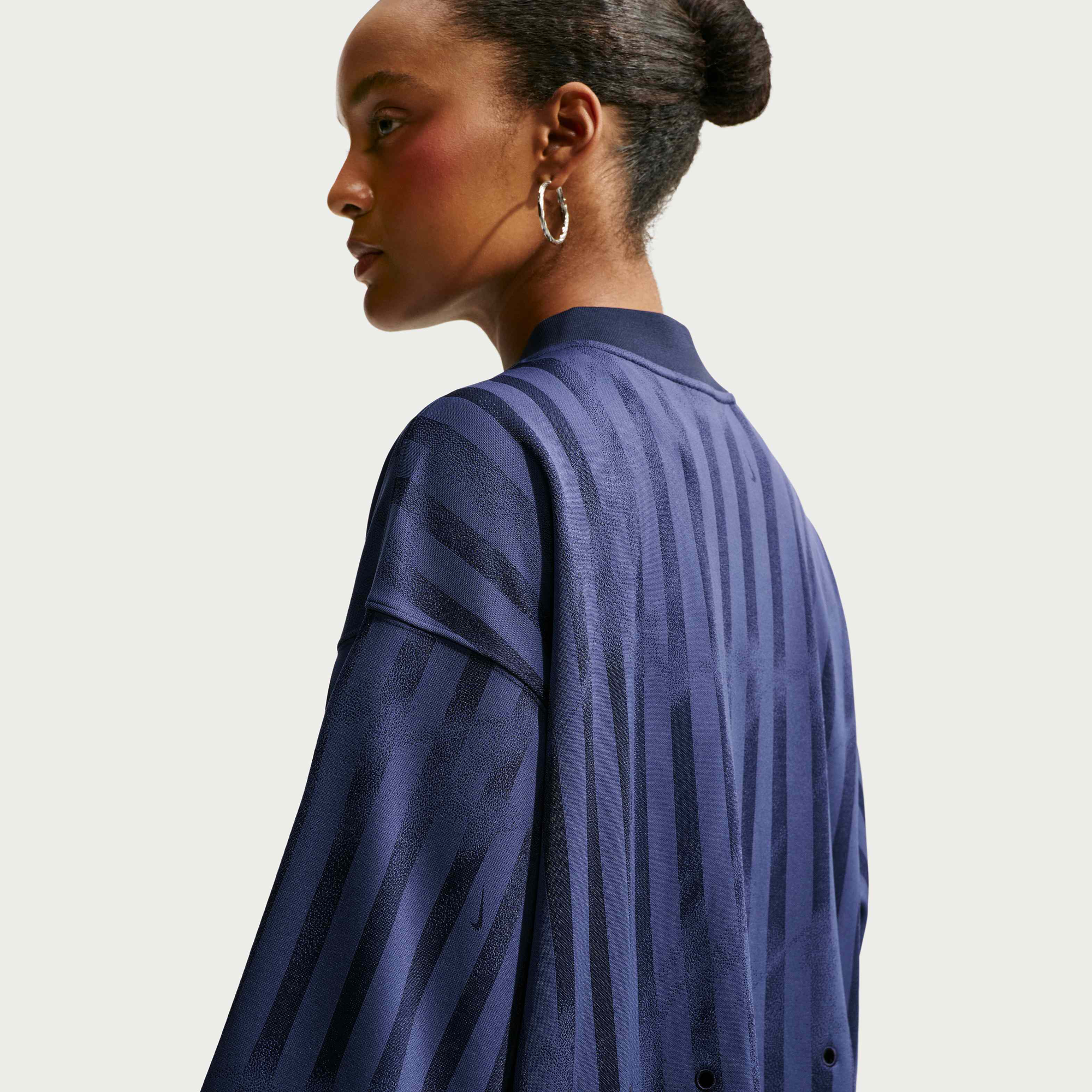 Zoom image