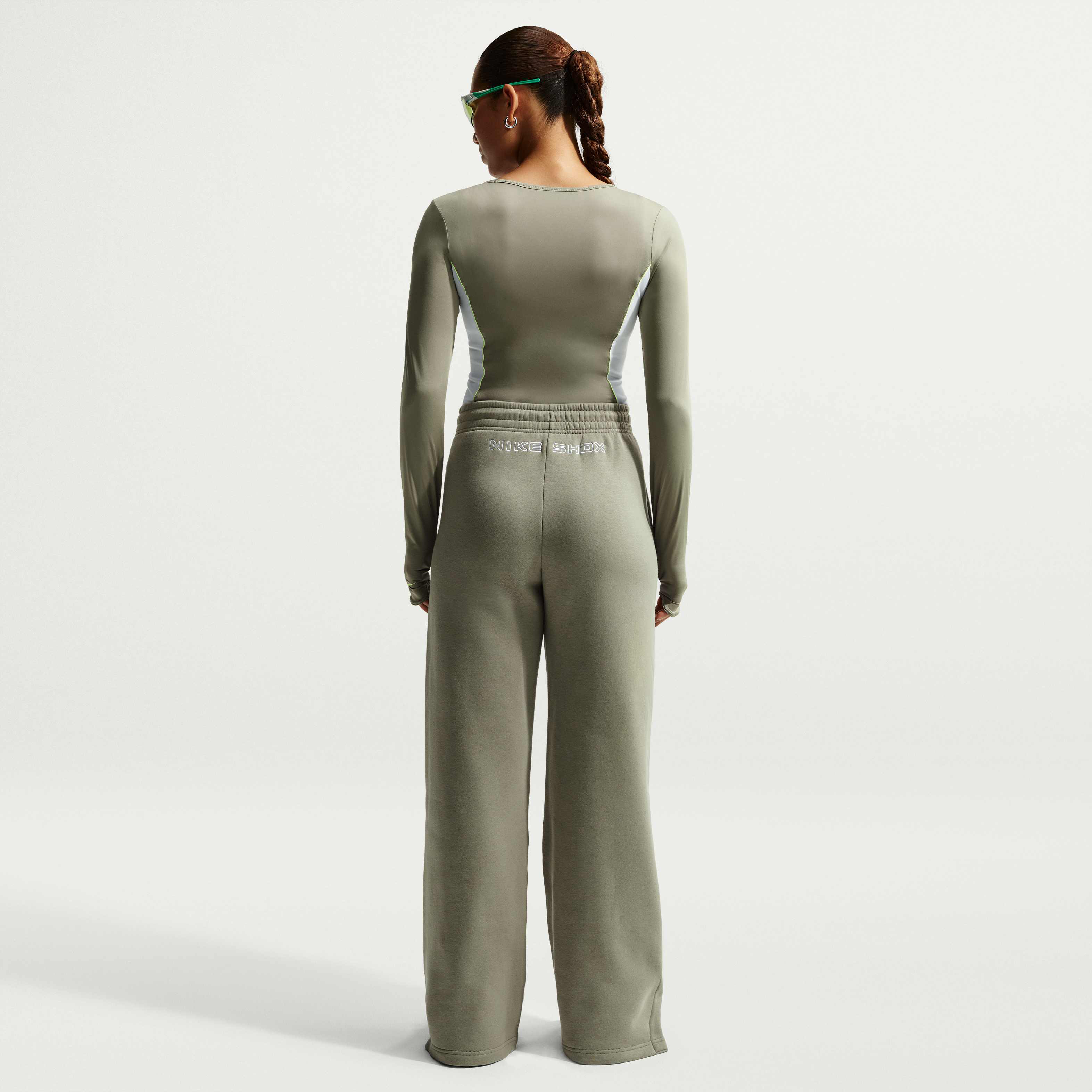 نايكي سبورتسوير شوكس image number 4