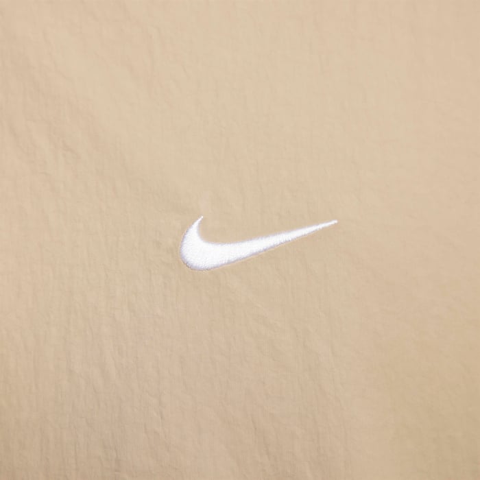 نايكي سبورتسوير سولو سووش image number 3 نايكي سبورتسوير سولو سووش image number 3