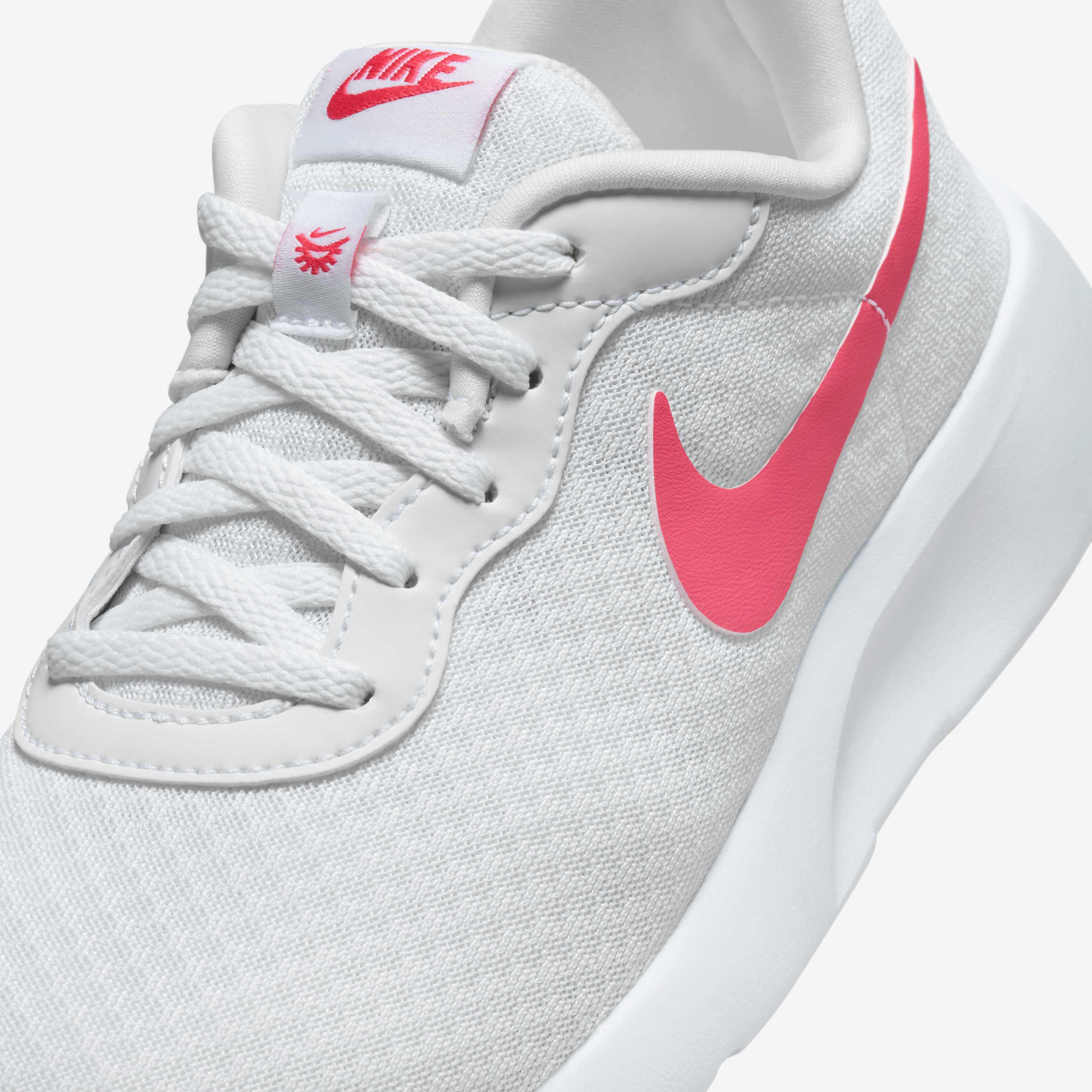 Nike Tanjun EasyOn image number 6