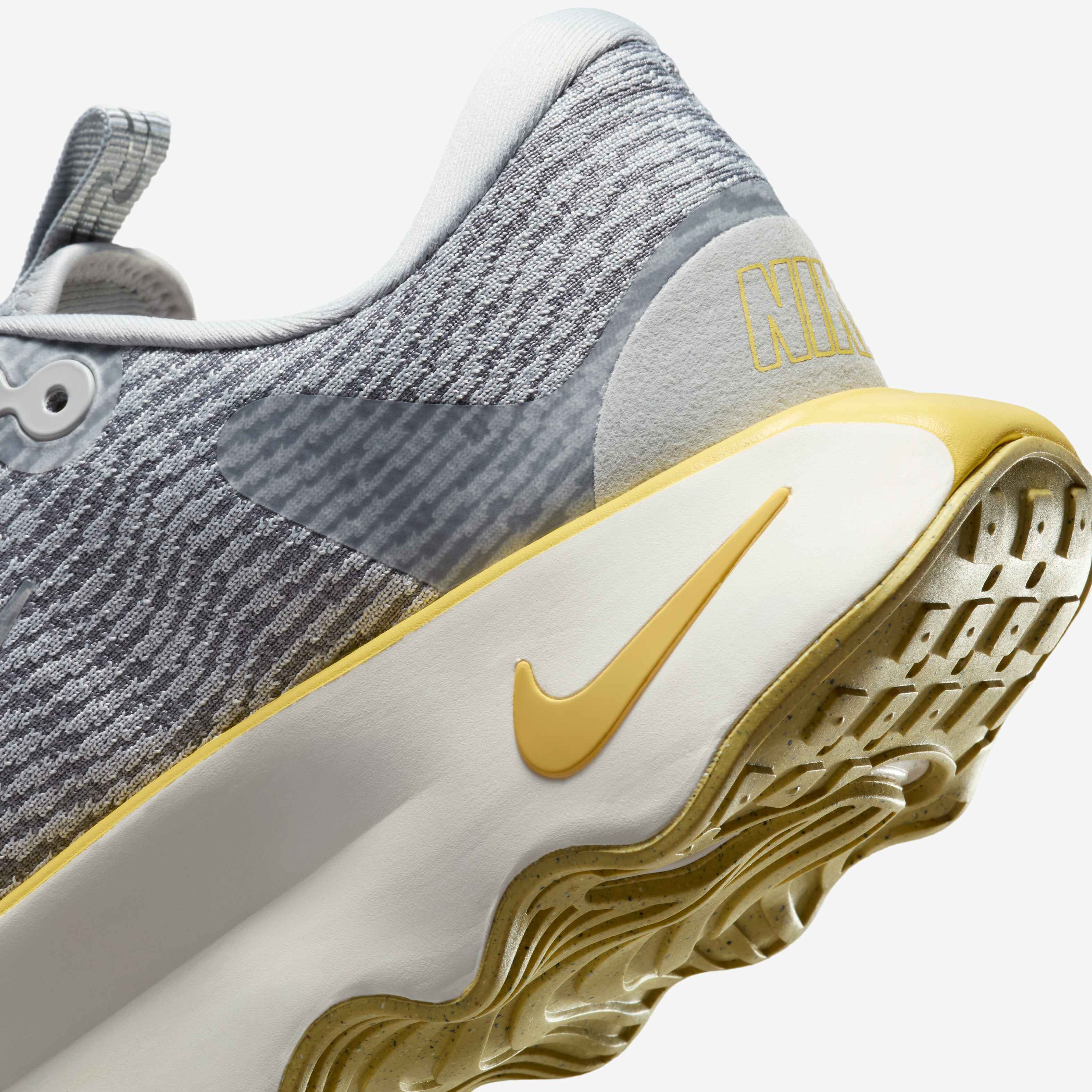 Nike Motiva image number 7