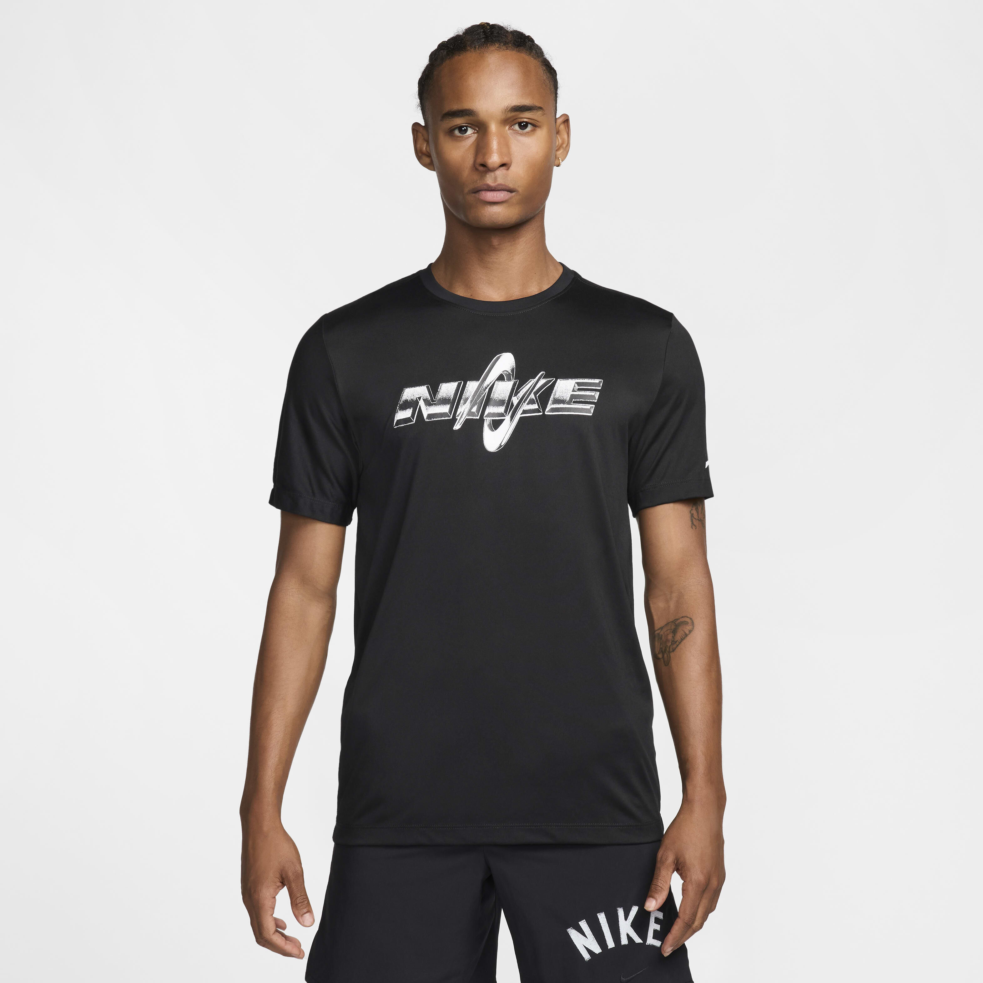 Buy Nike Men's Dri-FIT Fitness T-Shirt - Black | Nike UAE