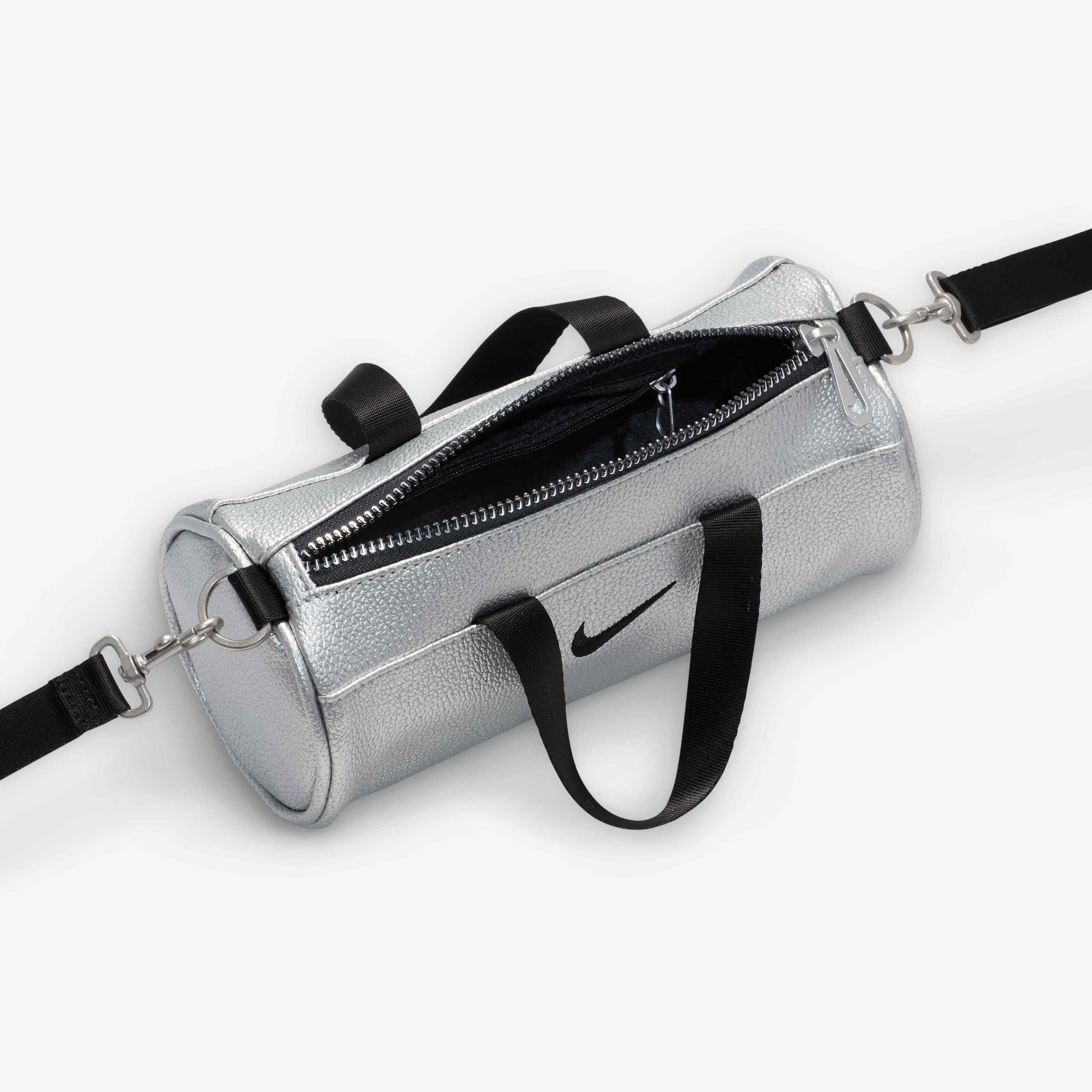 完売必須!☆Nike Clash Mini Barrel Bag (3L) Buy Nike Clash Mini Barrel Bag (3L) - Metallic Silver/Black