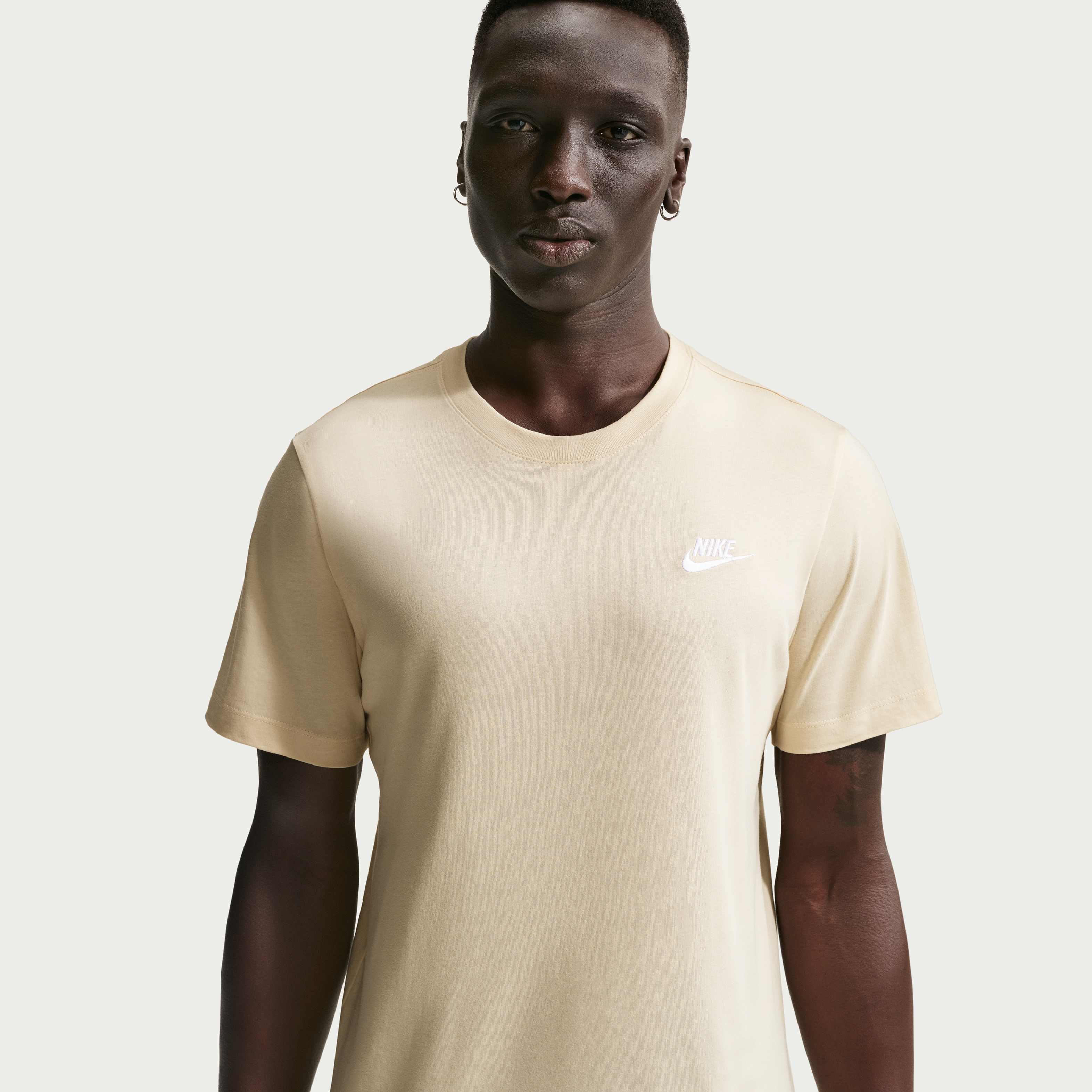 Nike Sportswear Club image number 0
