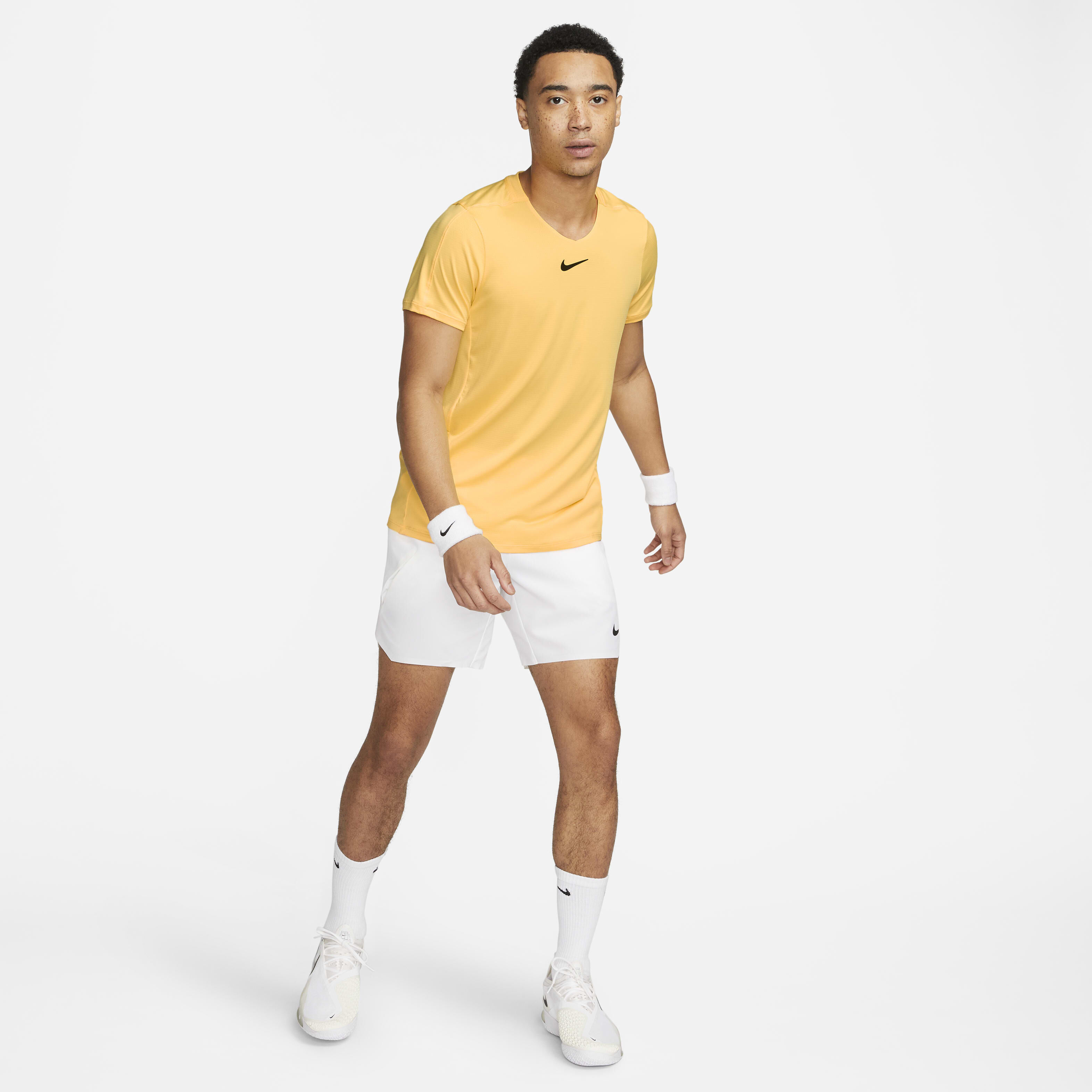 NikeCourt Dri-FIT Advantage image number 3