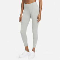 Nike Sportswear Essential