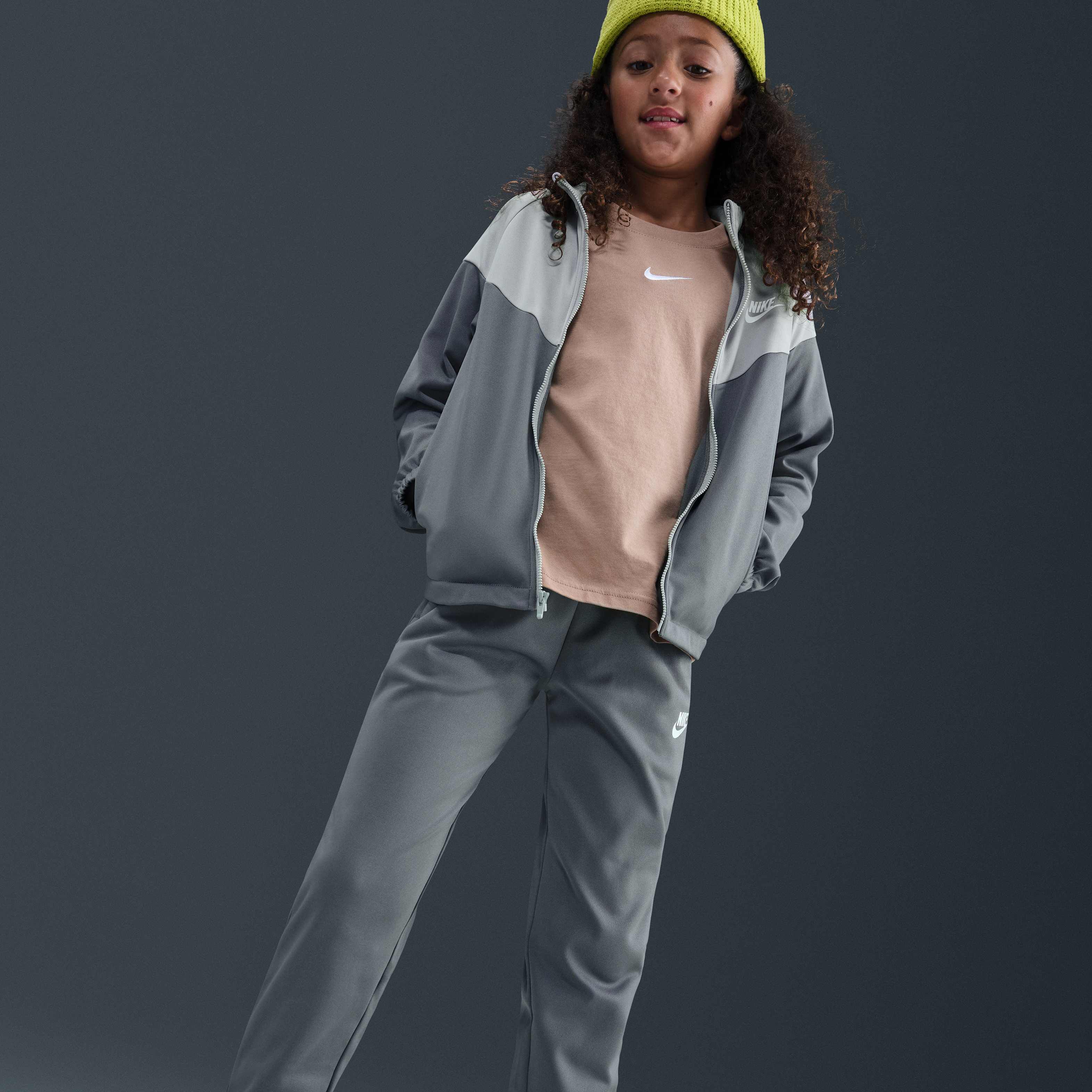 Nike Sportswear image number 2