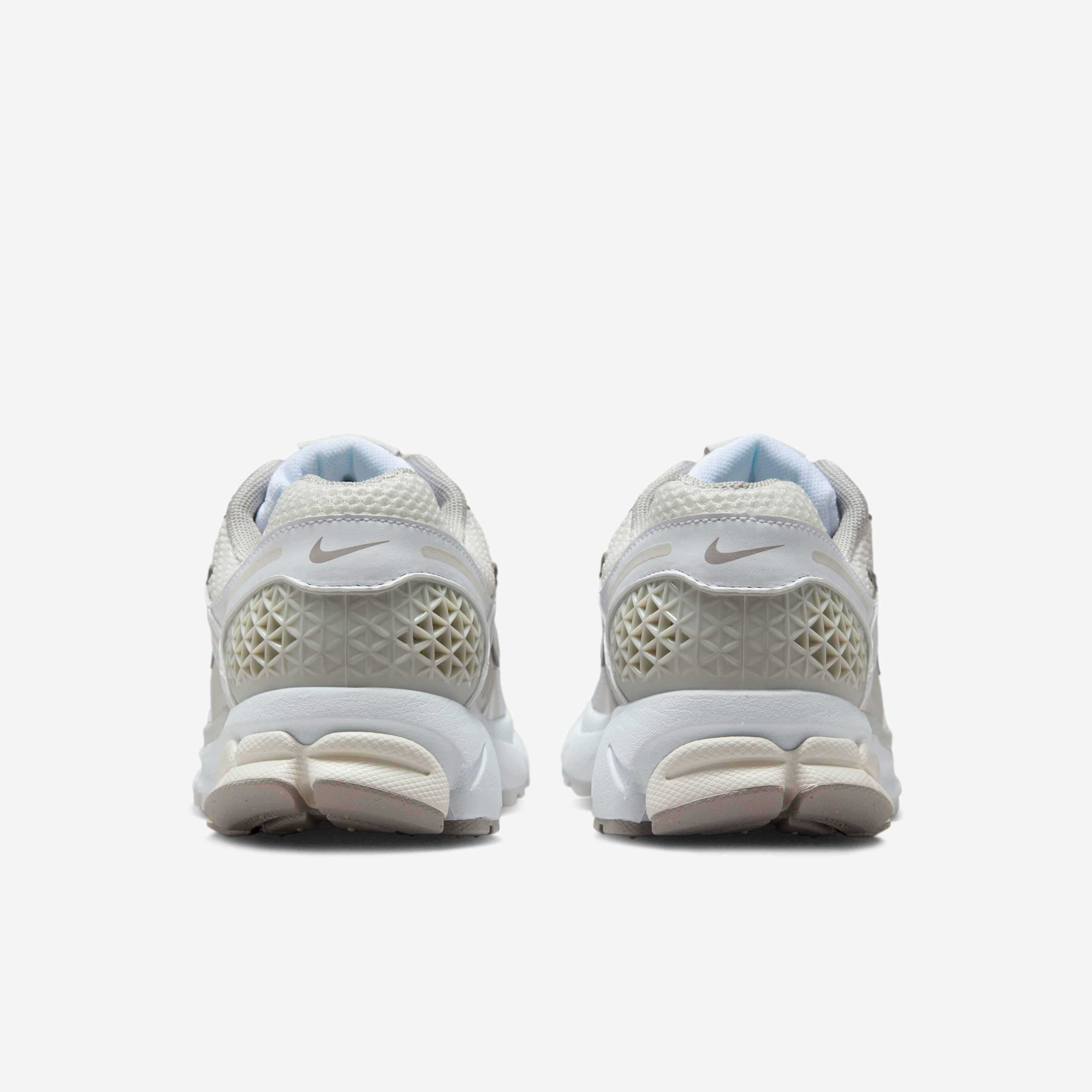 Nike Zoom Vomero 5 image number 5