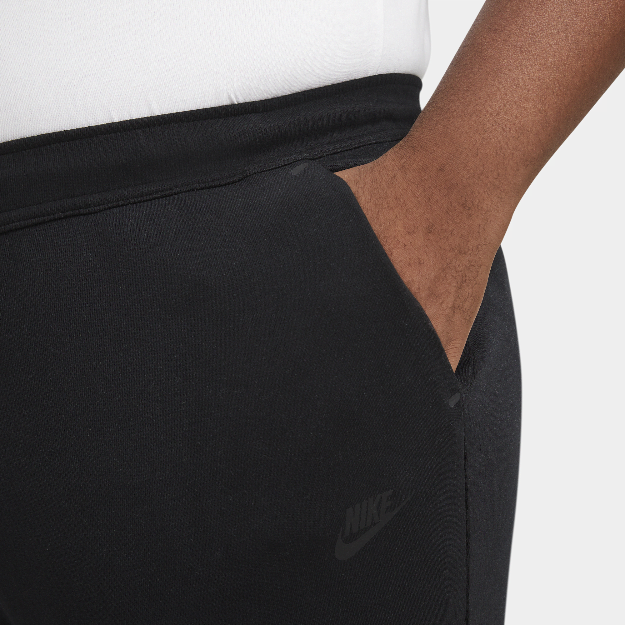 Nike tech hotsell fleece jogger sizing
