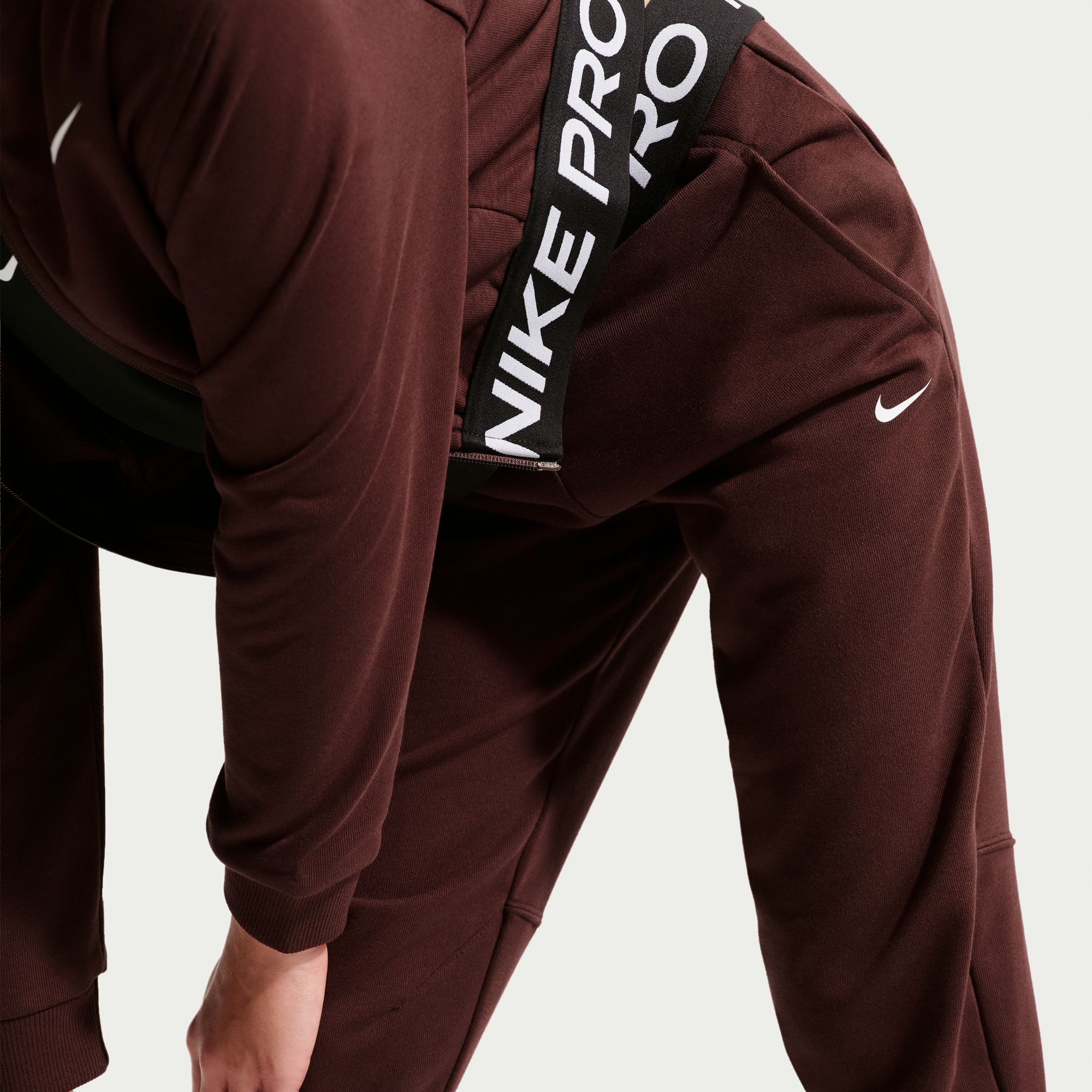Nike Pro Fleece image number 2