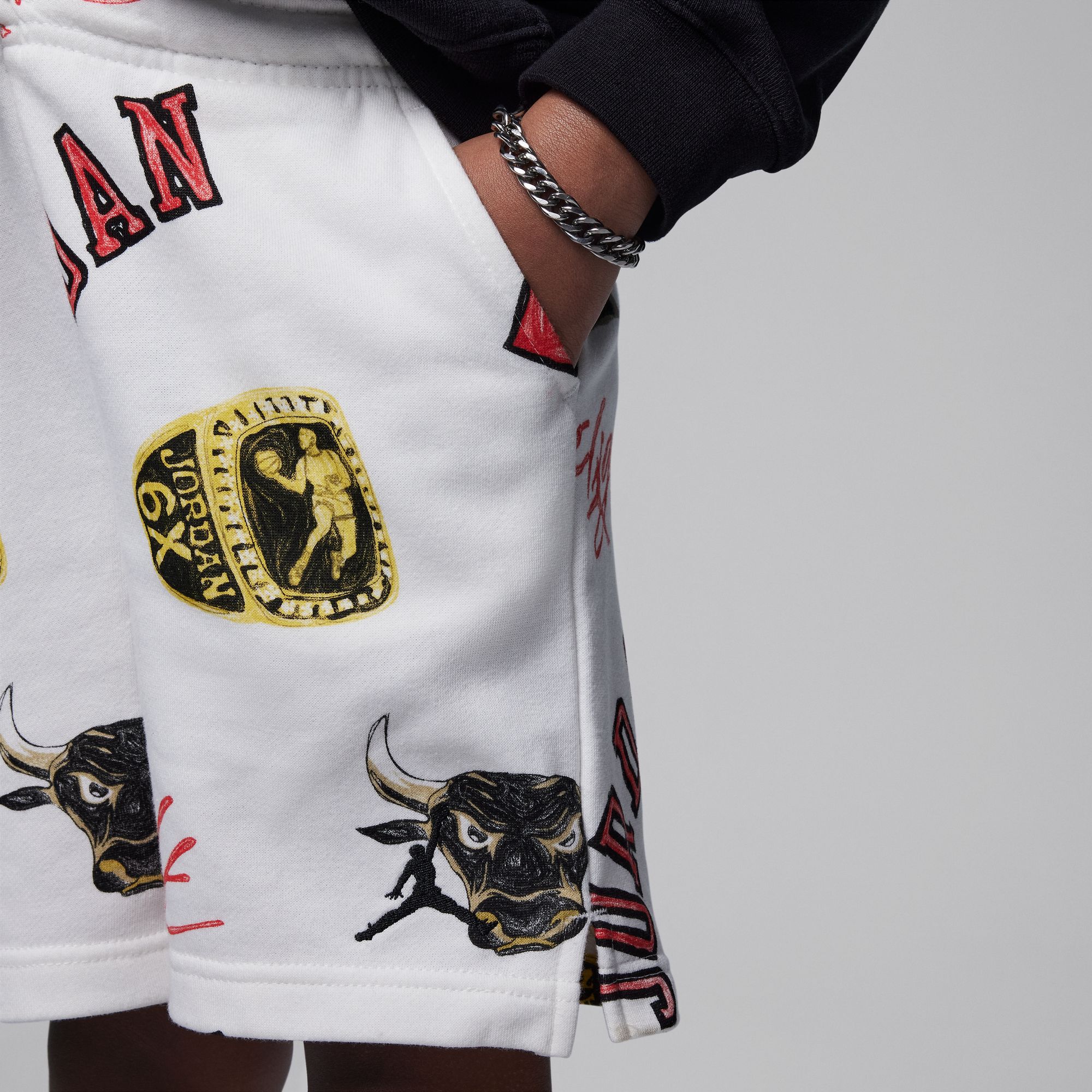 جوردن MJ ايسنشالز image number 3